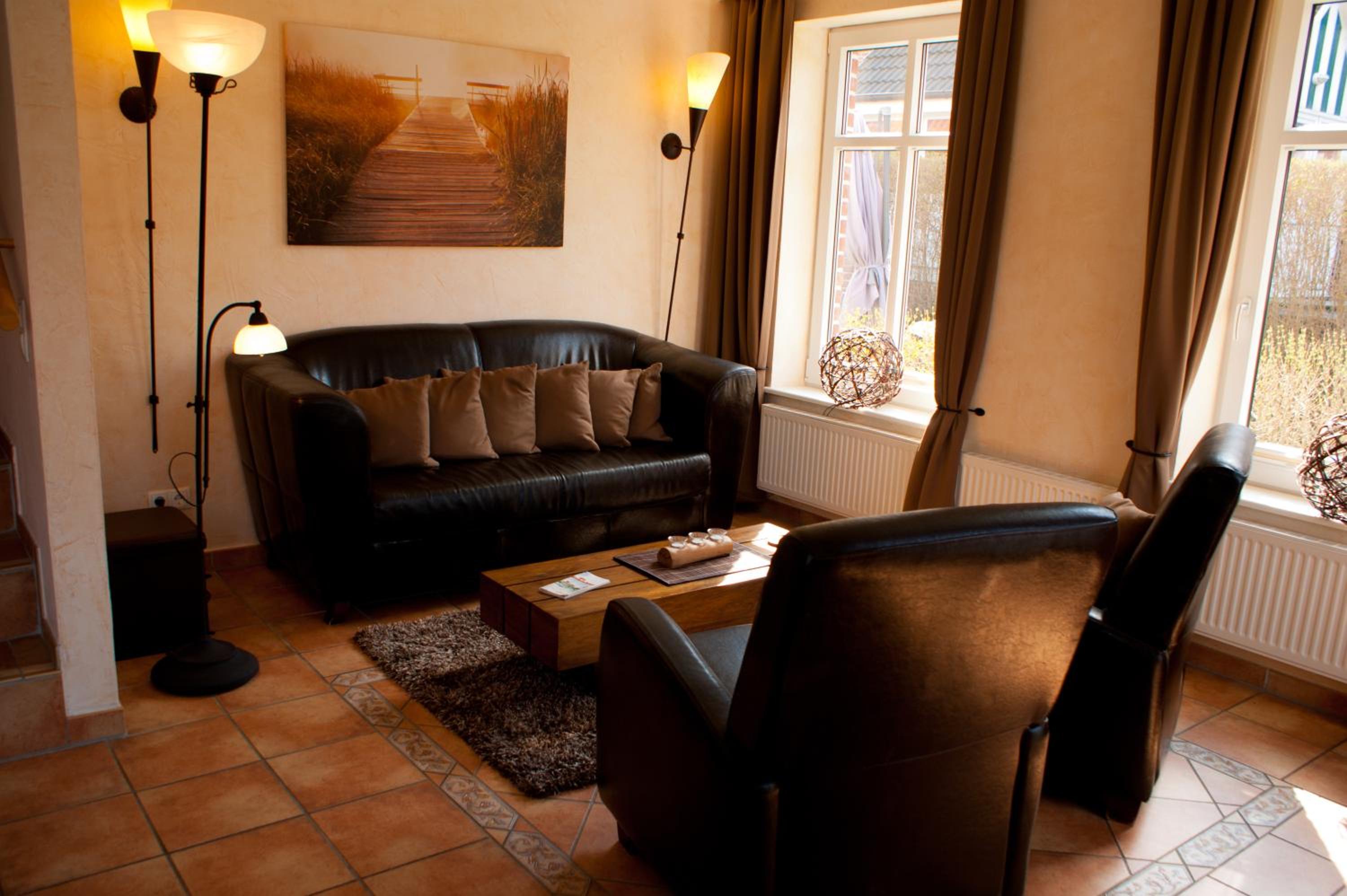 Chalet (2-6 Adults) thumbnail 5