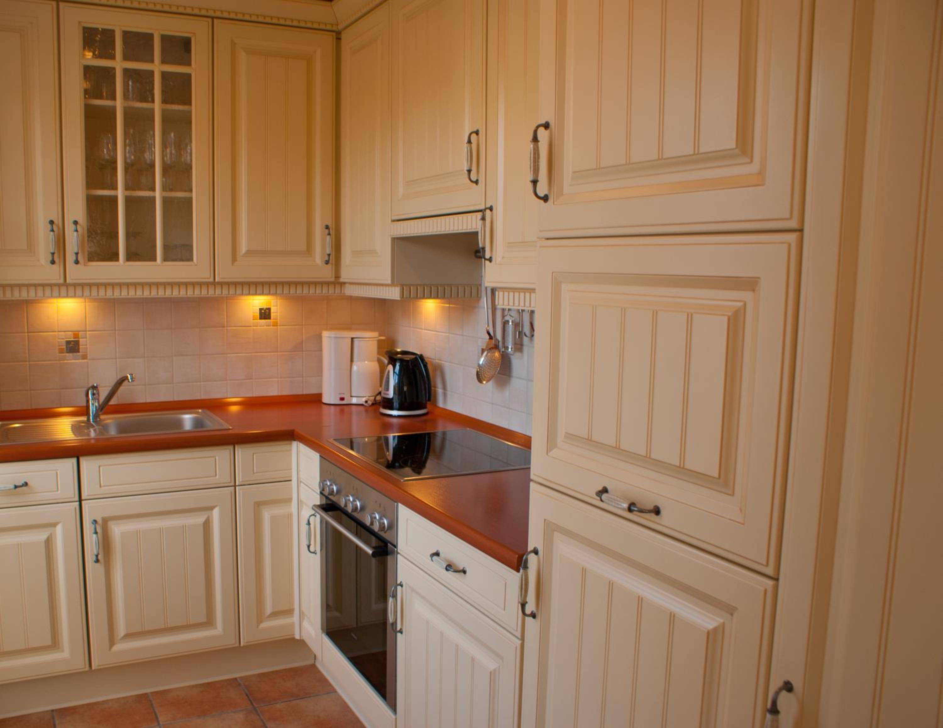 Chalet (2-6 Adults)
