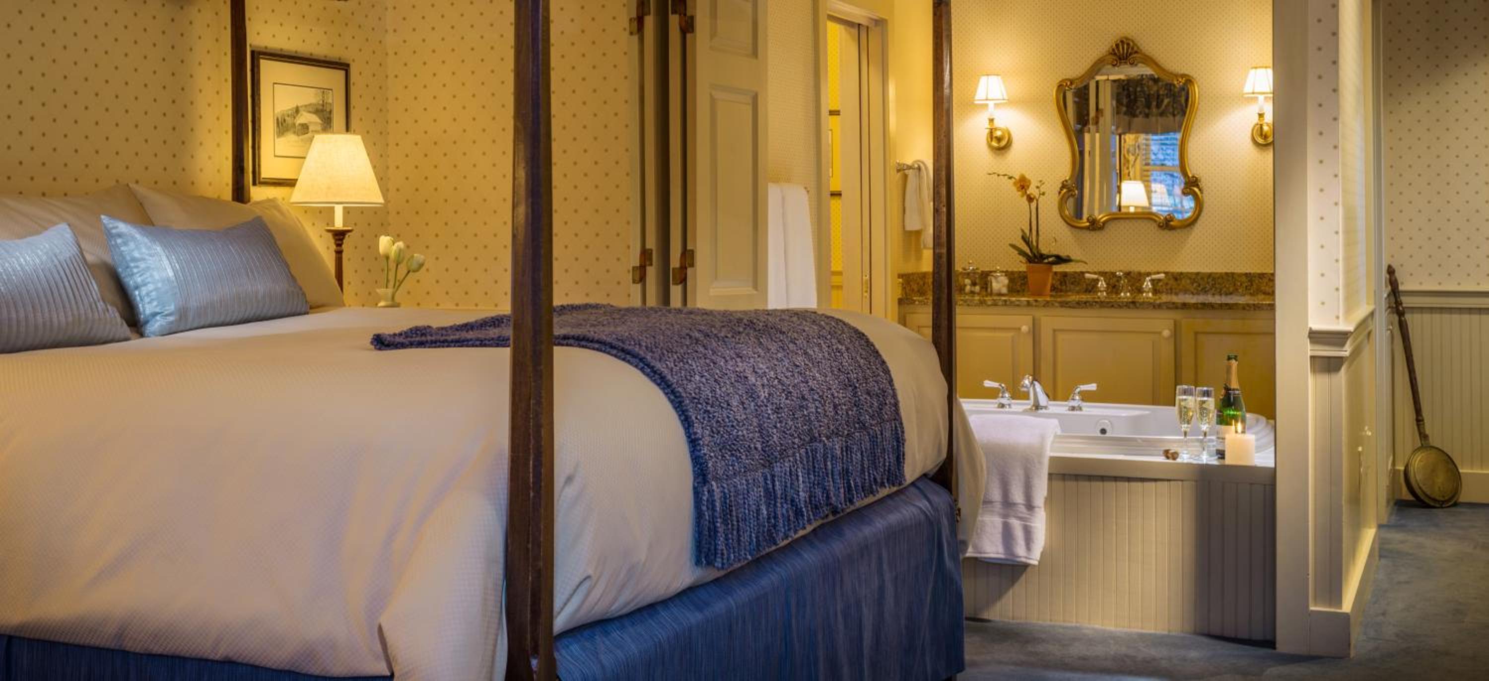 Luxury King Room - Photo 1