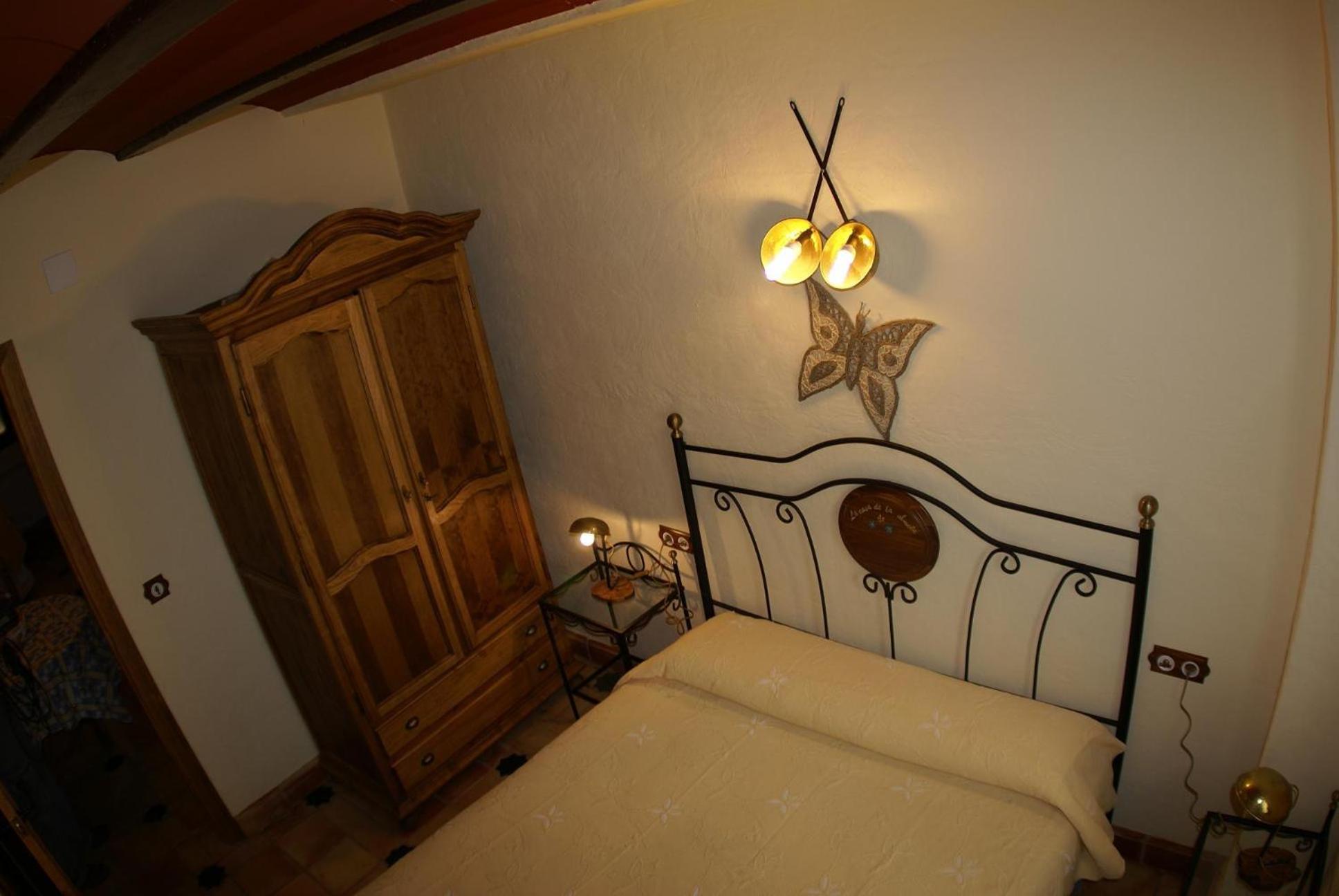 One-Bedroom Apartment (2 Adults) - Photo 1