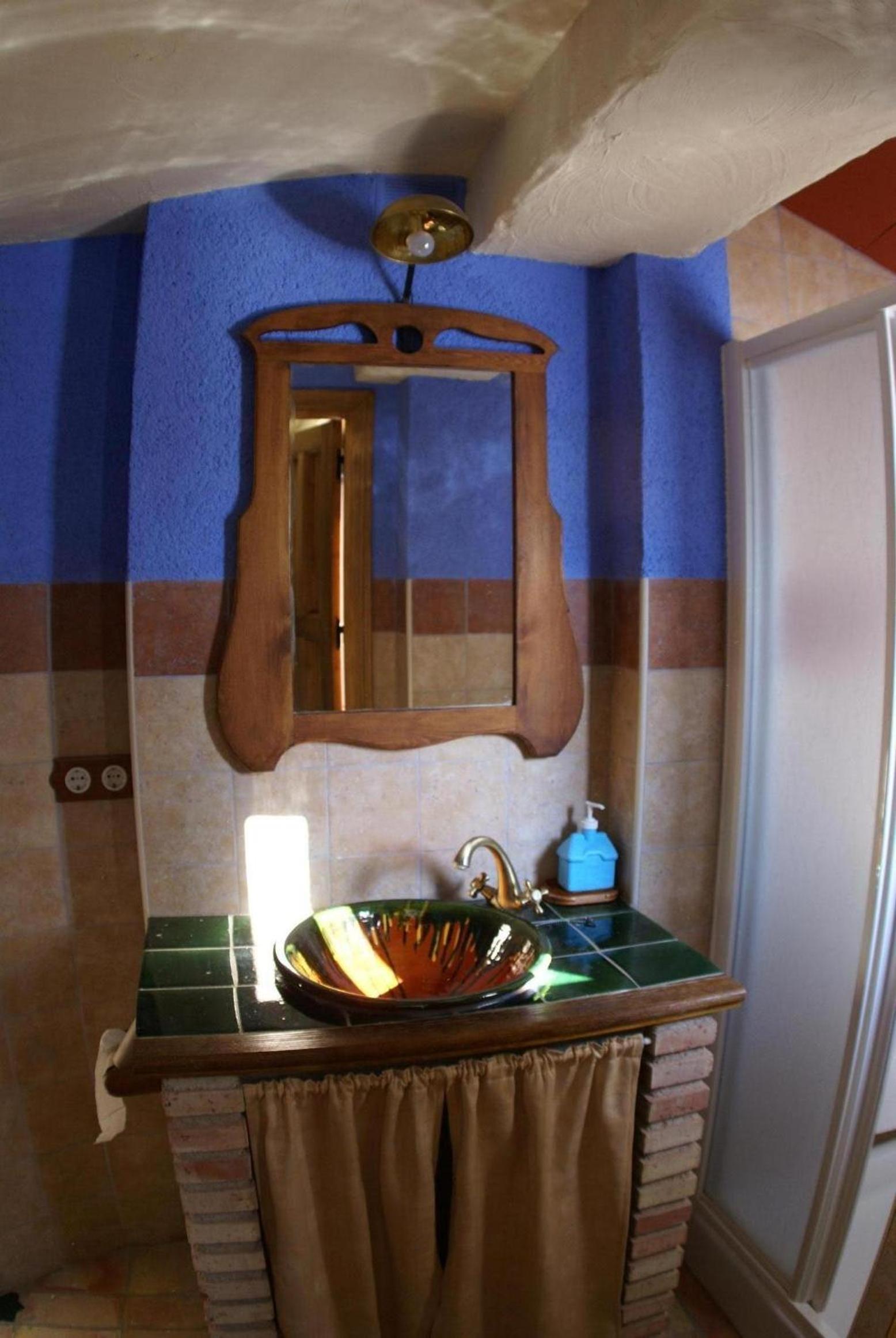 One-Bedroom Apartment (2 Adults) - Photo 4