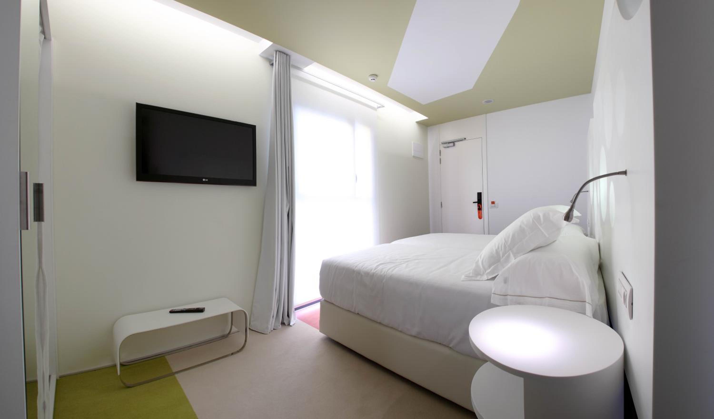 Standard Double or Twin Room photo 3