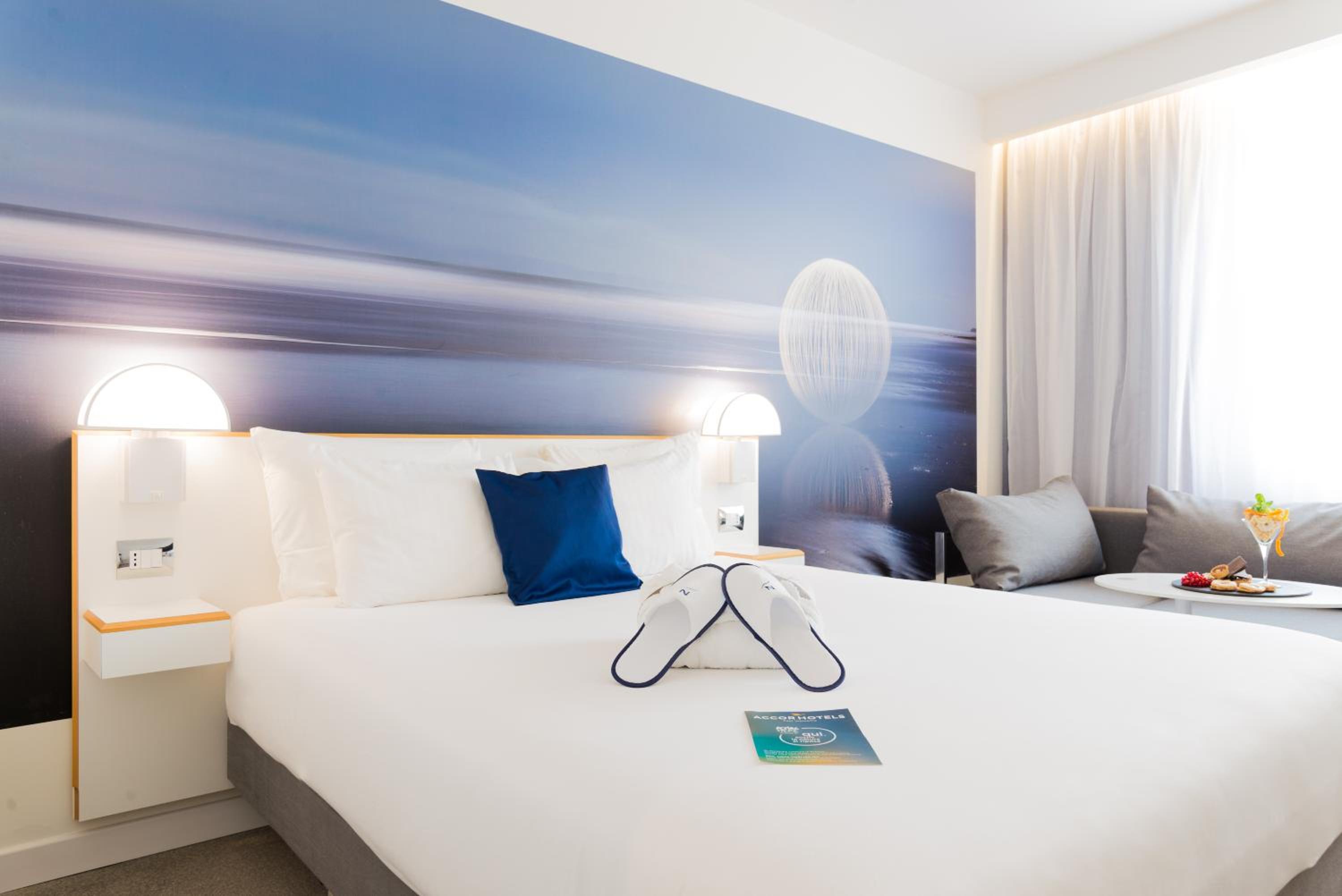 Executive Room with 1 Double Bed and 1 Sofa Bed - Photo 11