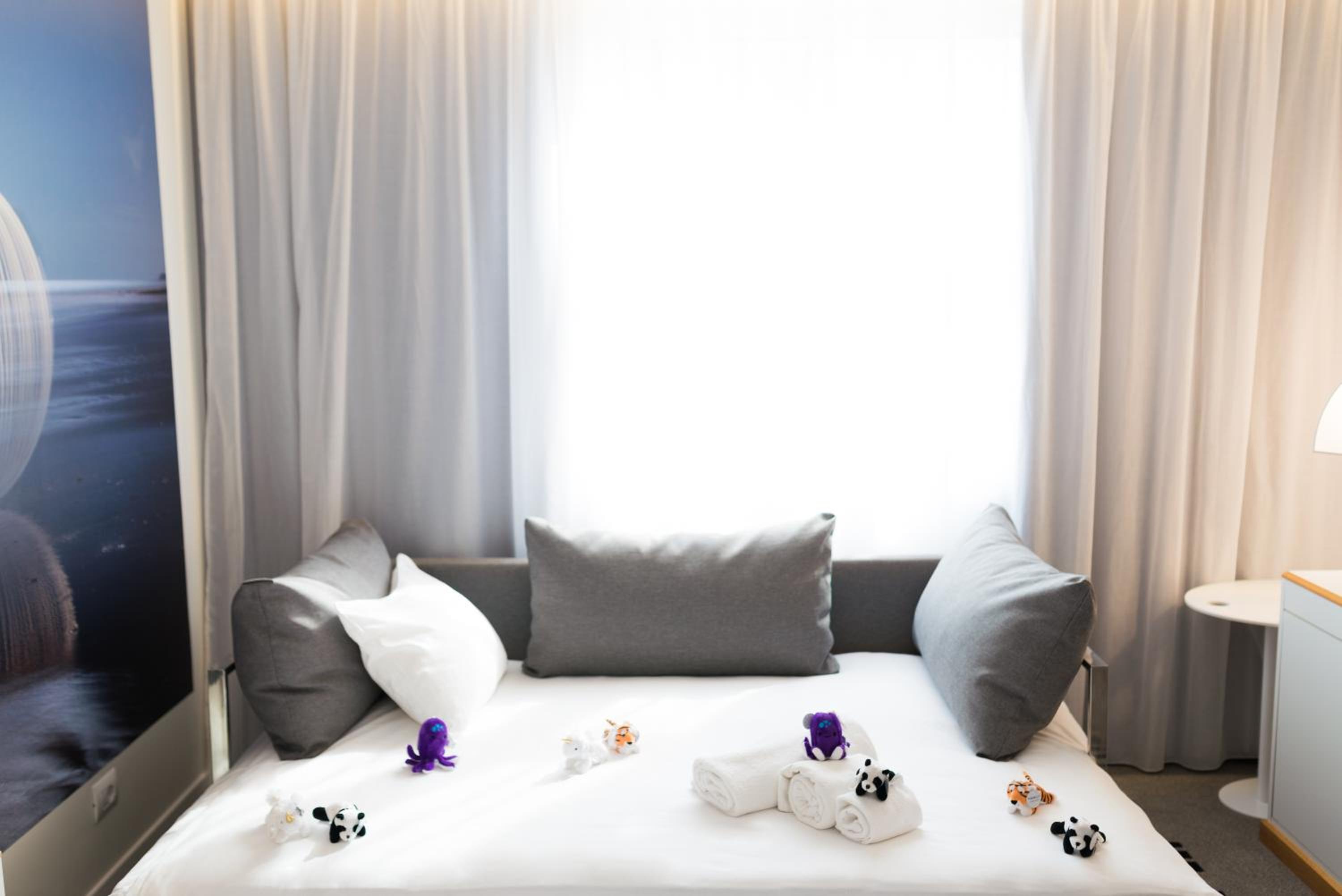 Executive Room with 1 Double Bed and 1 Sofa Bed - Photo 5