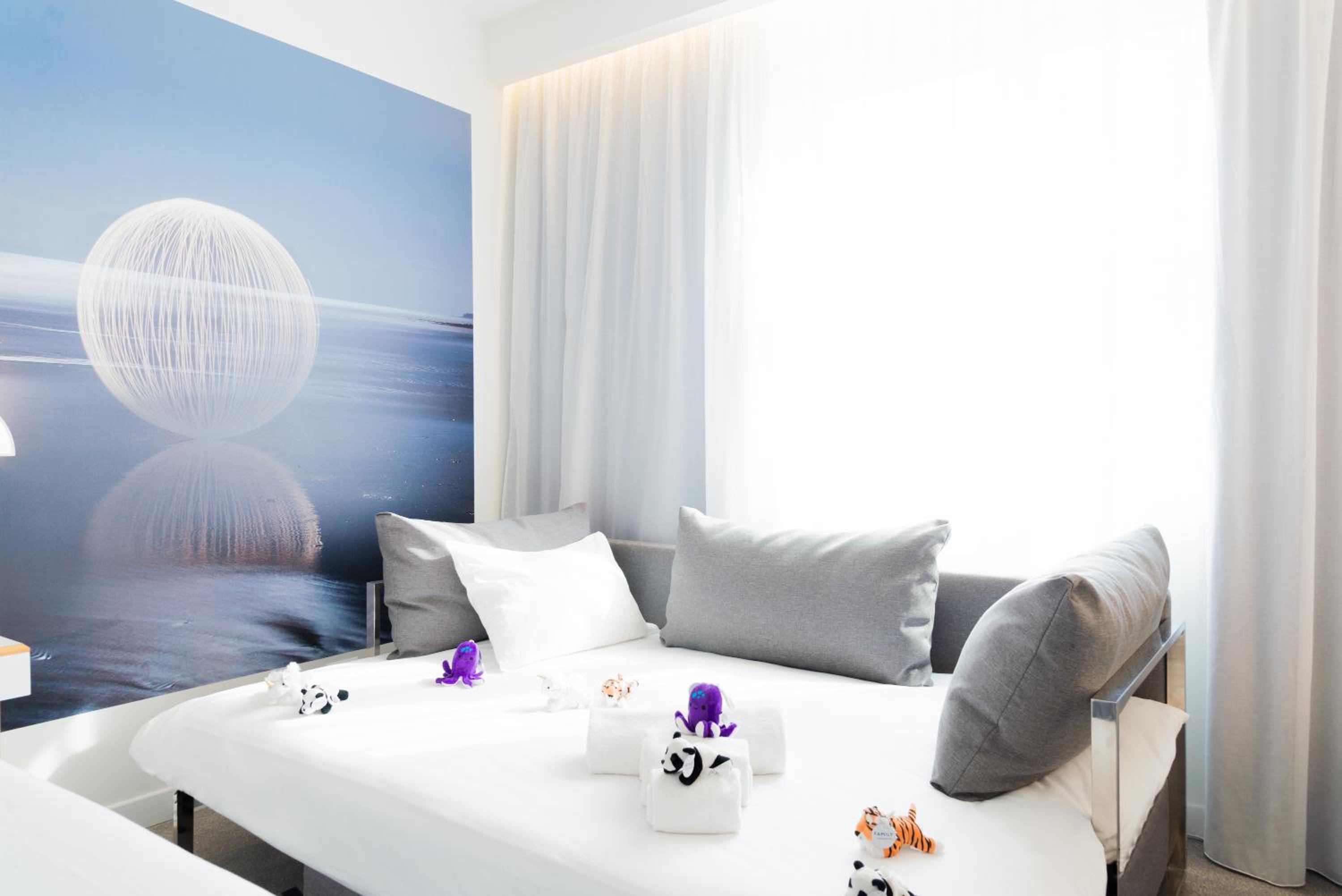 Superior Double Room with Sofa Bed - Photo 12