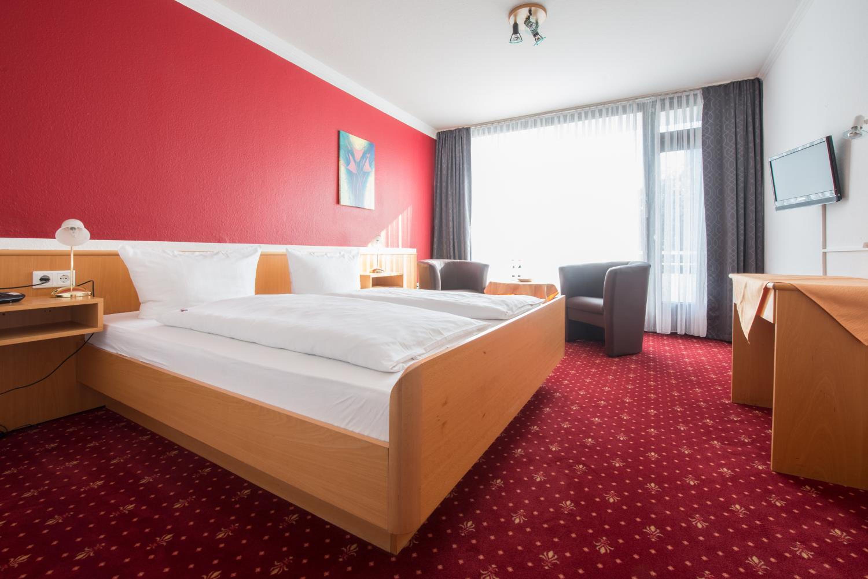 Standard Double Room - Photo 5