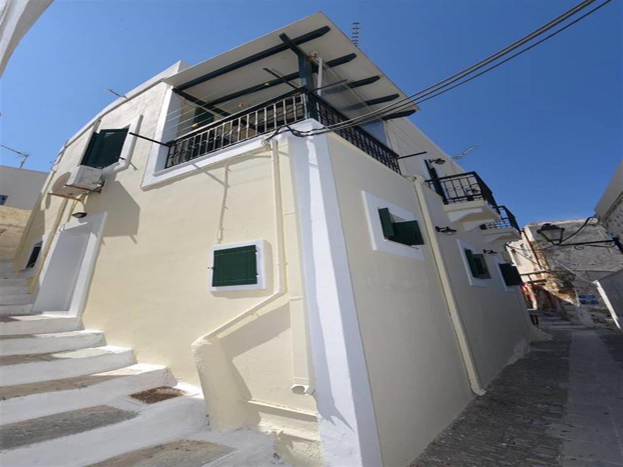 One-Bedroom House - Photo 12