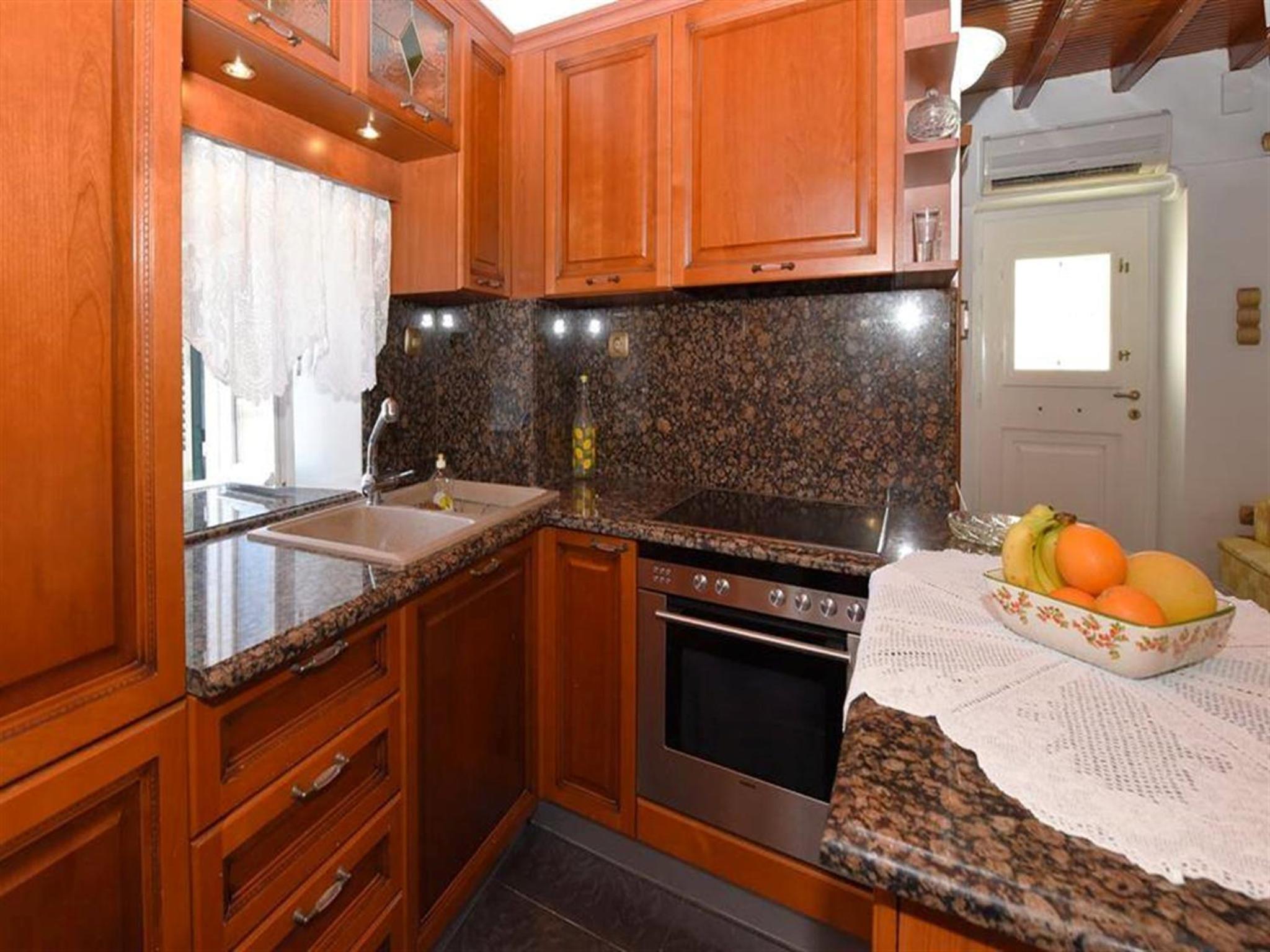 One-Bedroom House - Photo 17