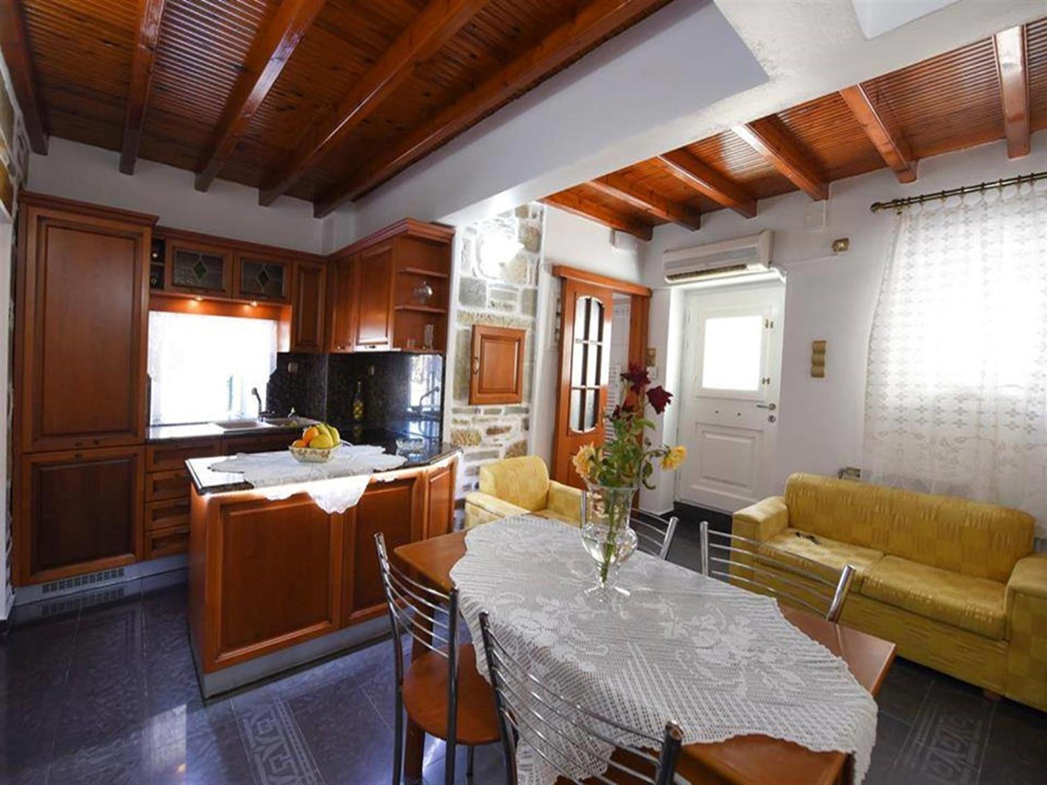 One-Bedroom House - Photo 24