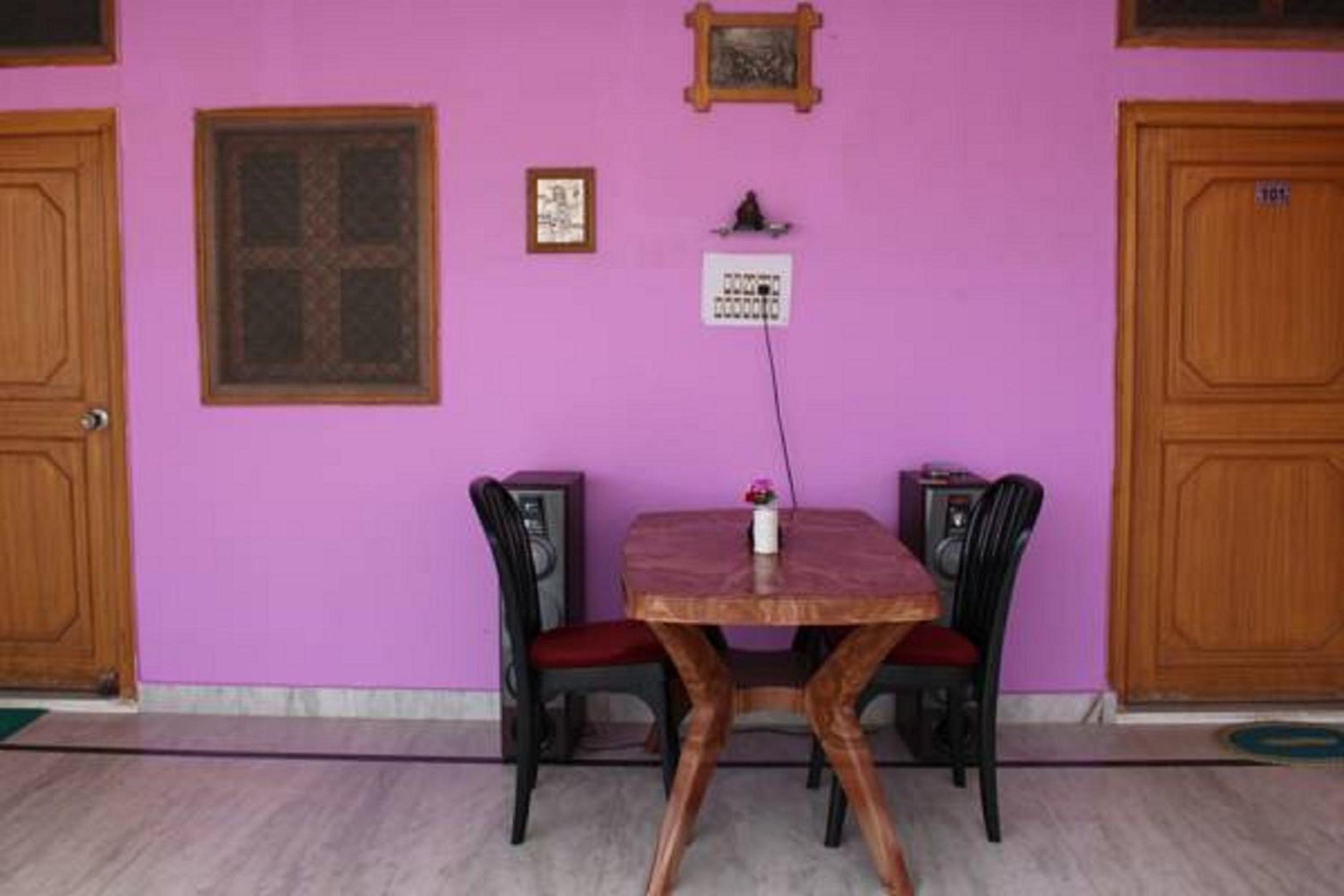 Standard Double Room with Fan photo 2