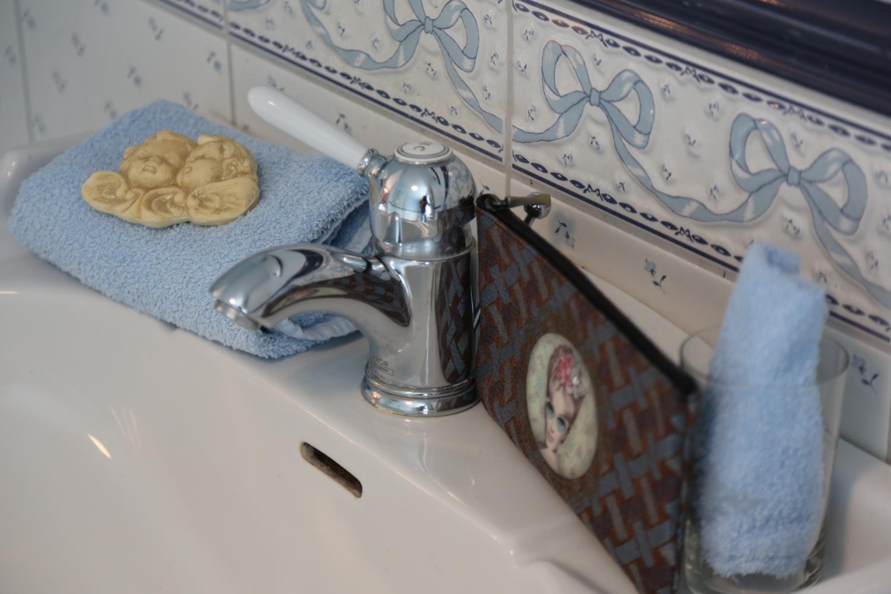 Double Room with Private Bathroom photo 2