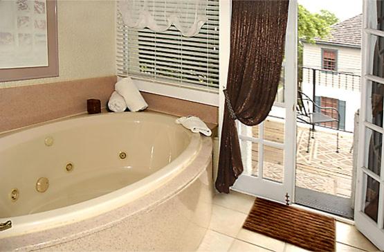 King Room with Balcony photo 2