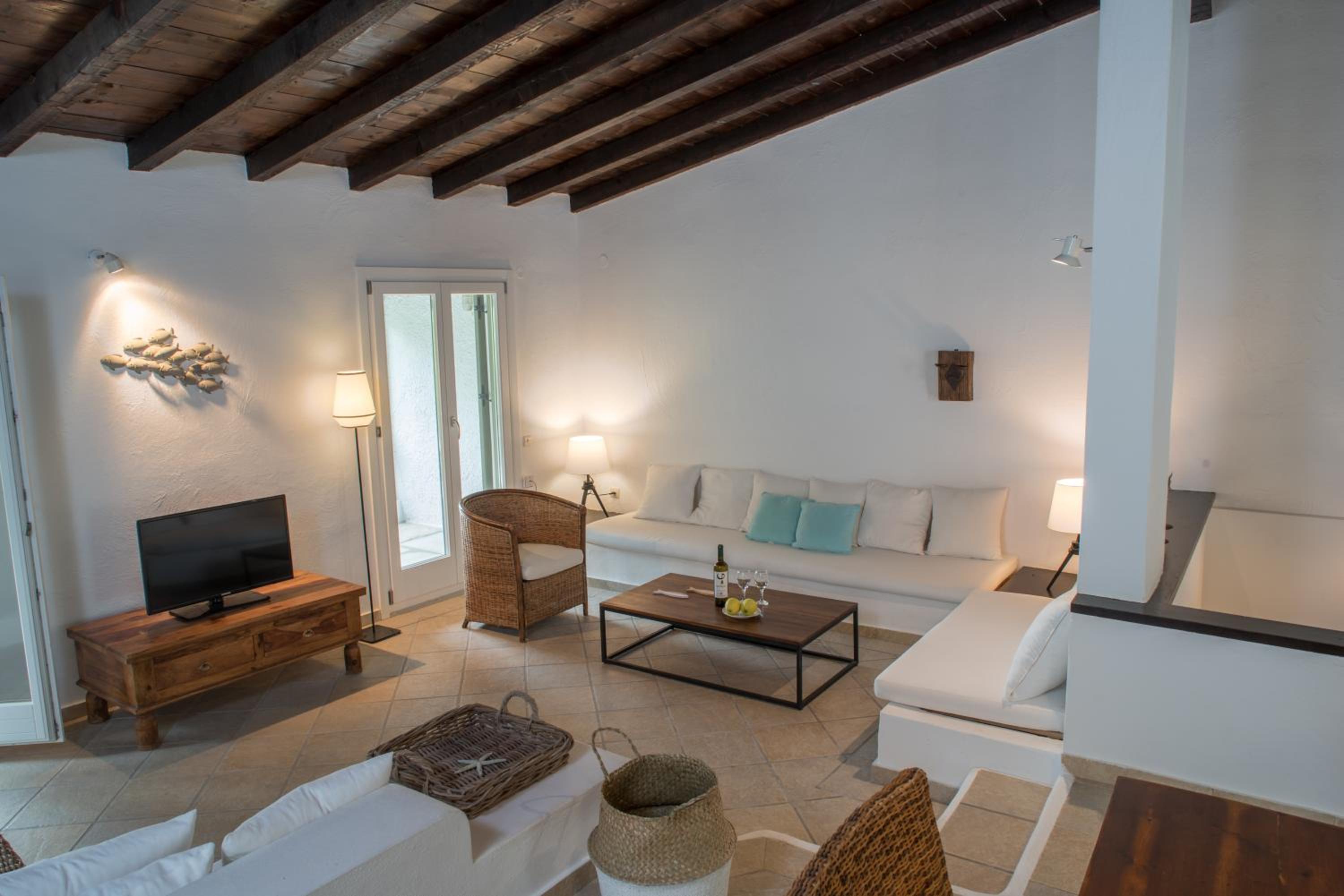Three-Bedroom Villa photo 1