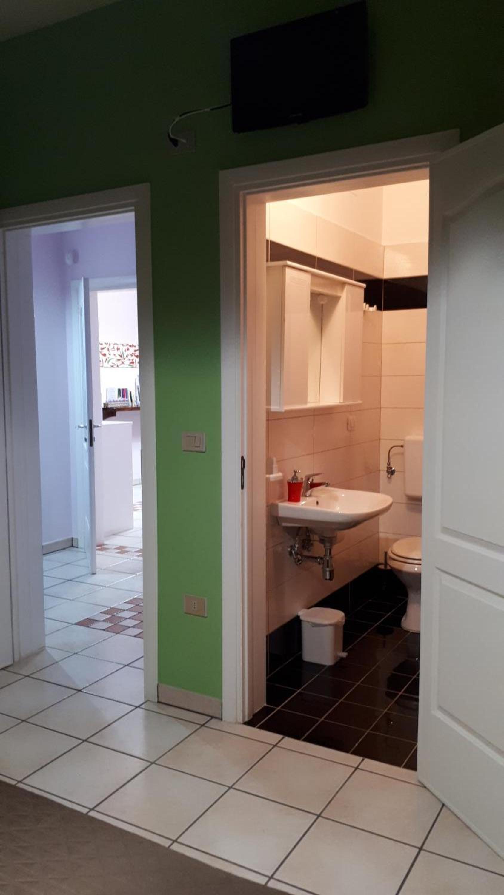 Double Room With Private Bathroom photo 2