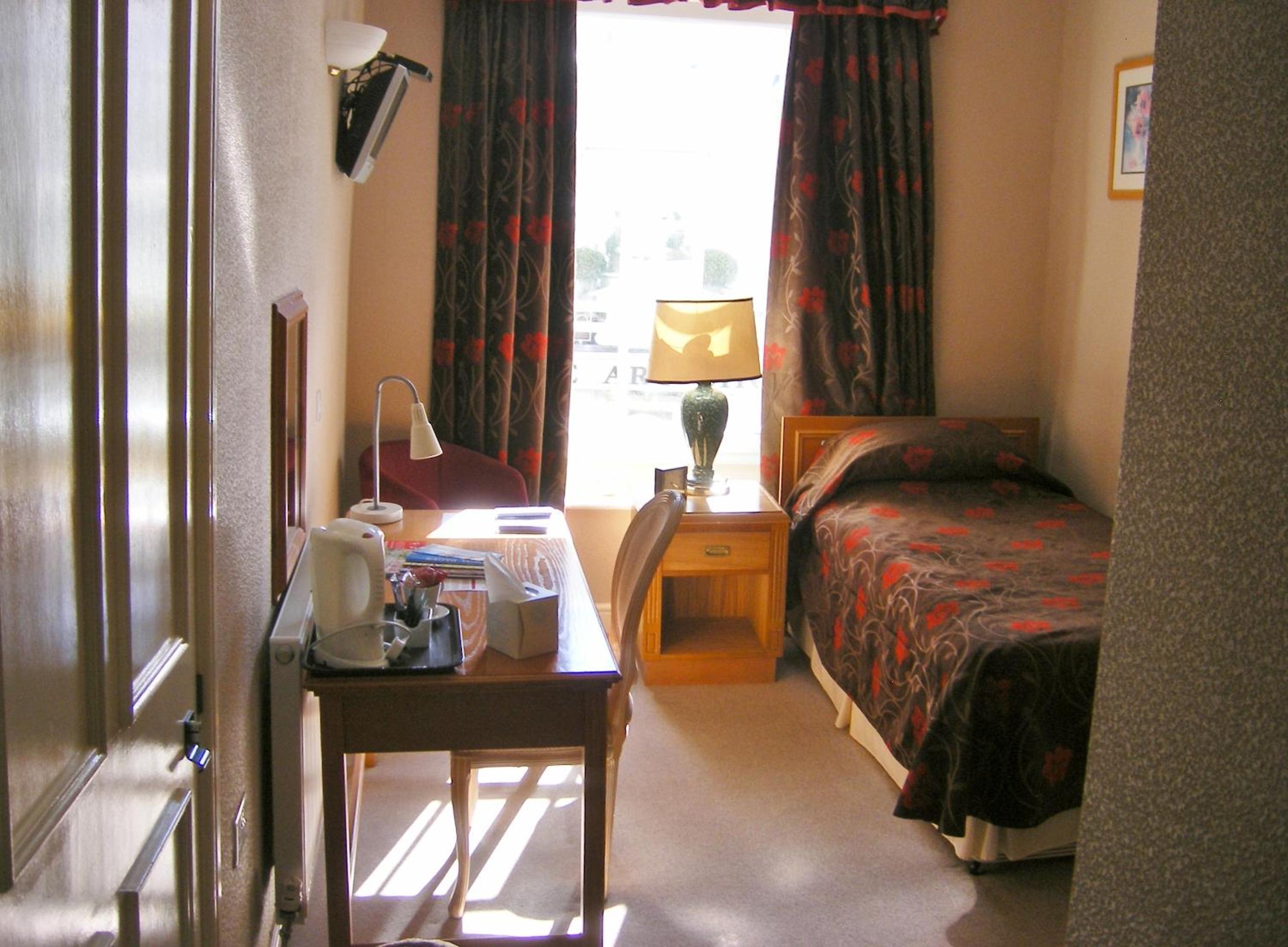 Single Room photo 2