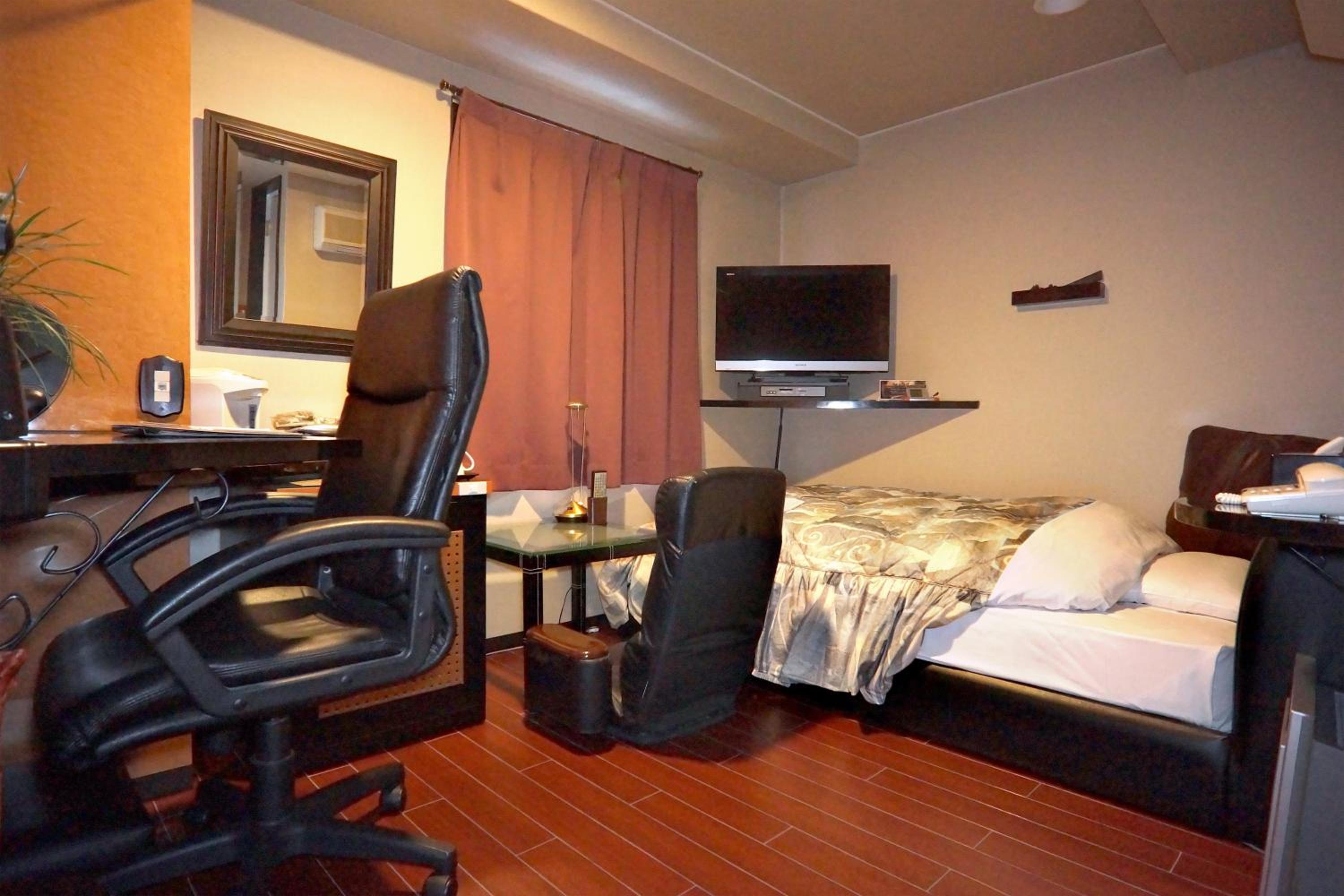 Superior Single Room - Smoking photo 2