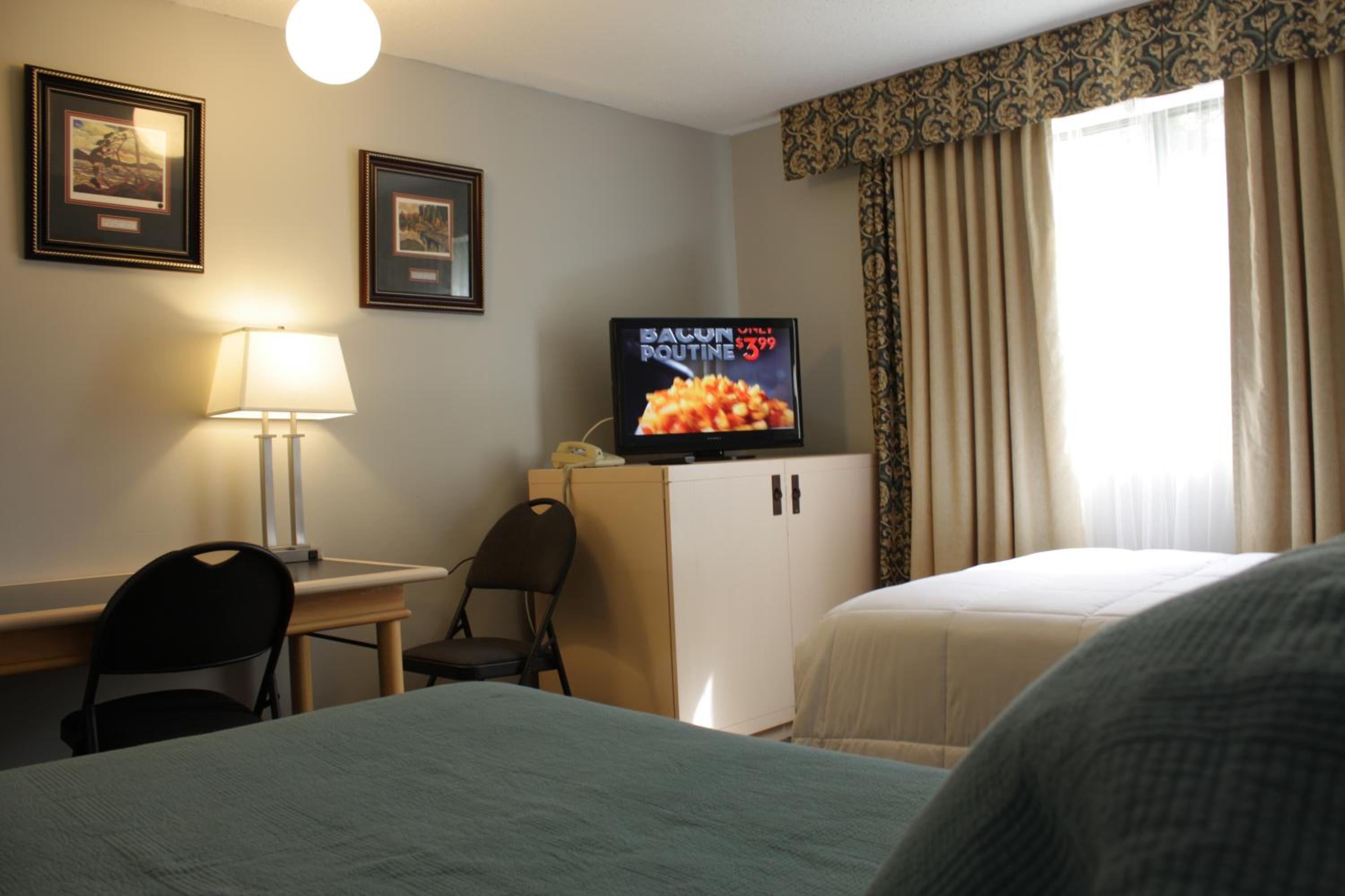 Large Double Room photo 1