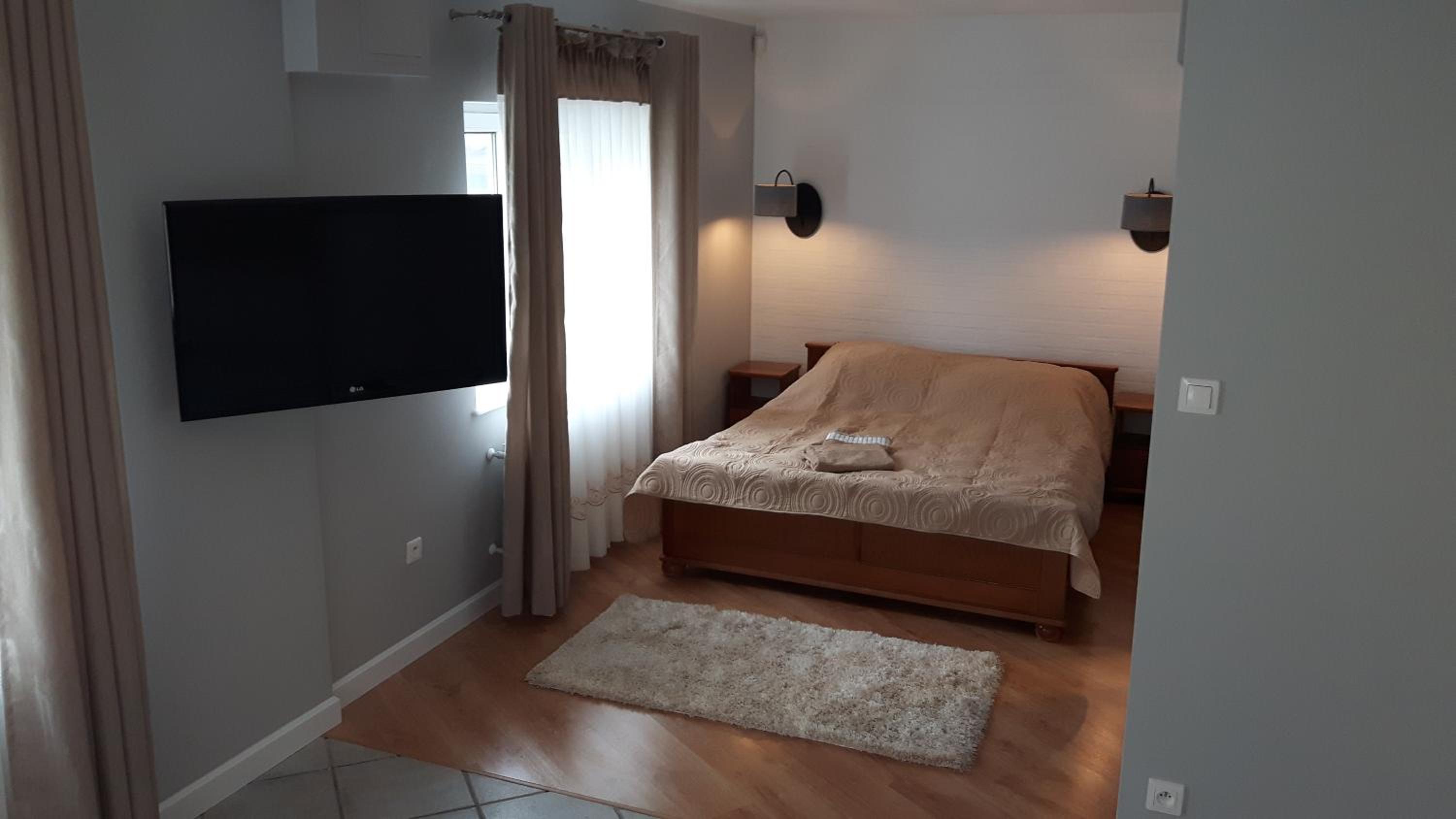 Apartment photo 3