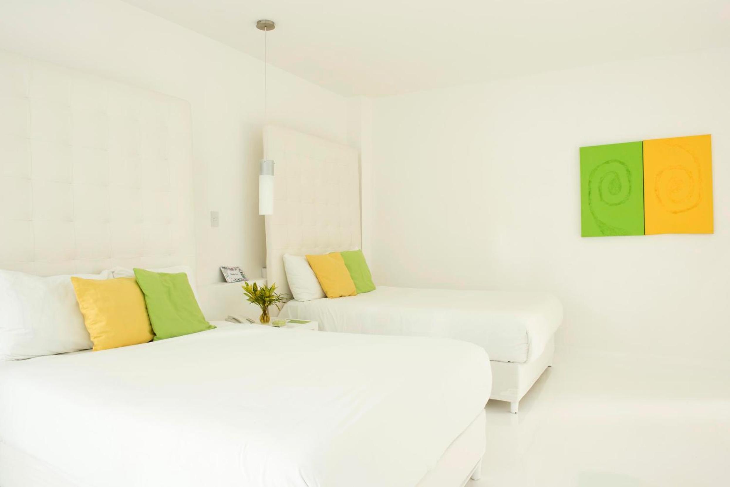 Deluxe Room 2 Double Beds - Photo 7
