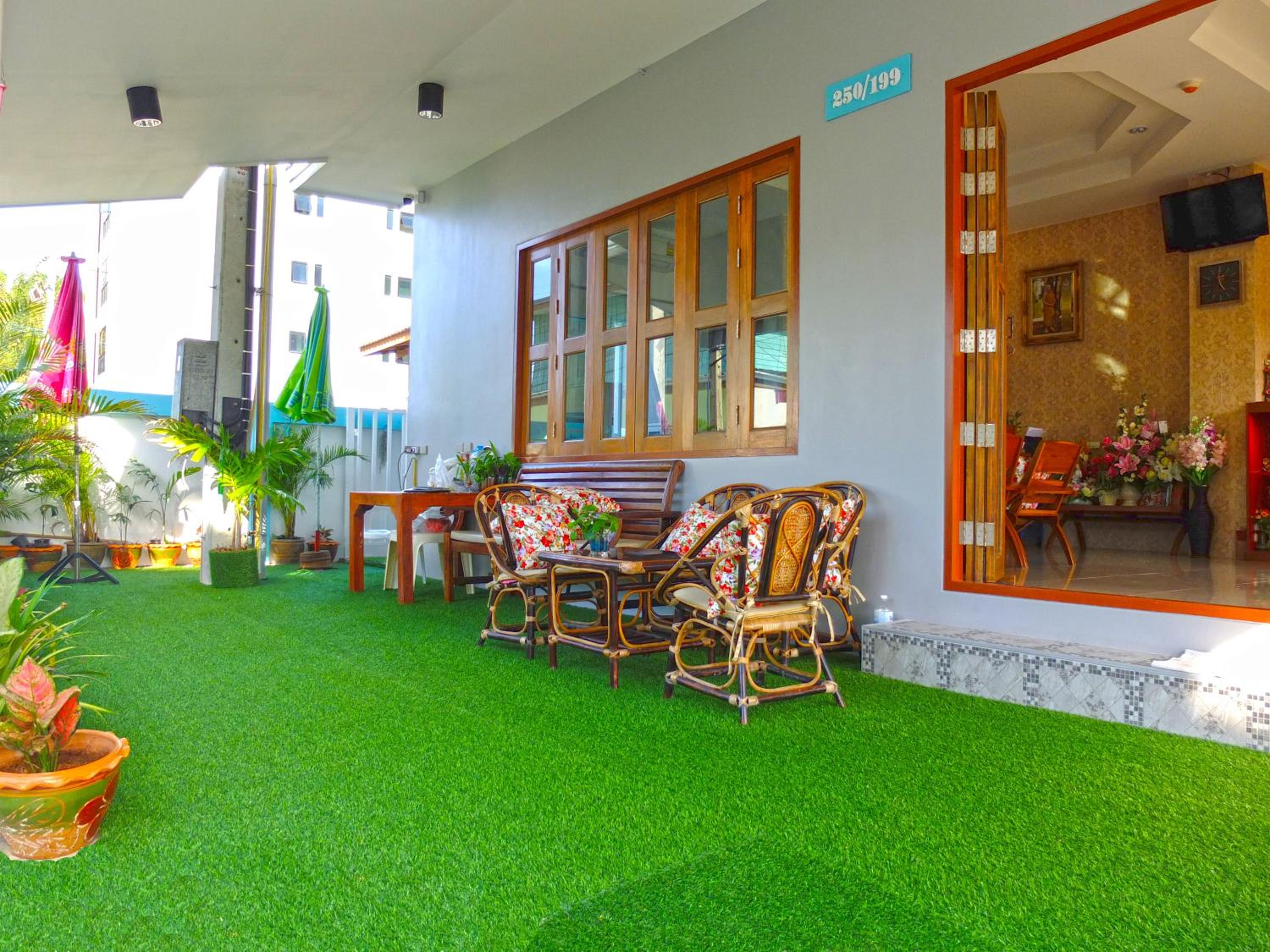 Standard Room with Balcony photo 3