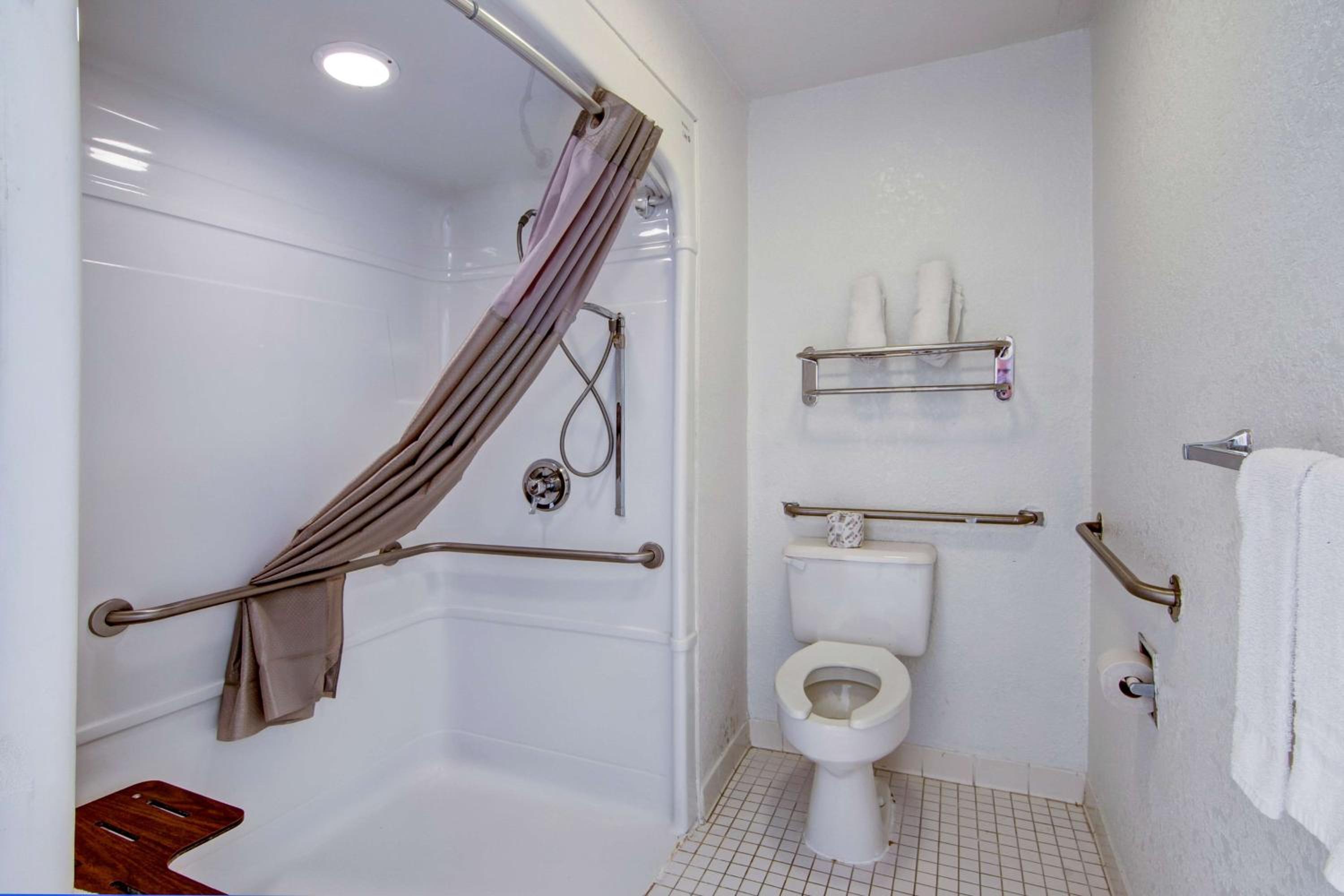 Double Room - Disability Access - Photo 5