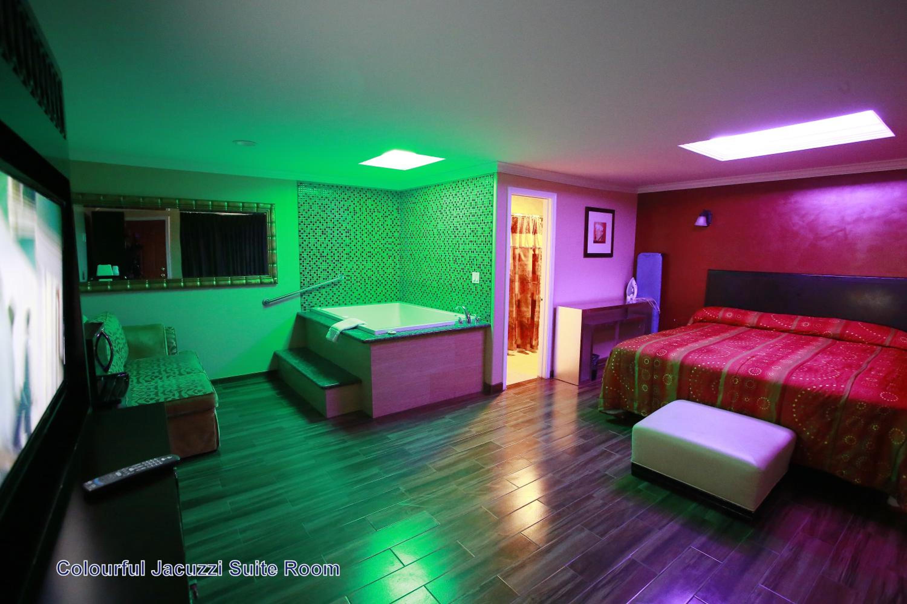 King Room with Spa Bath - Photo 1