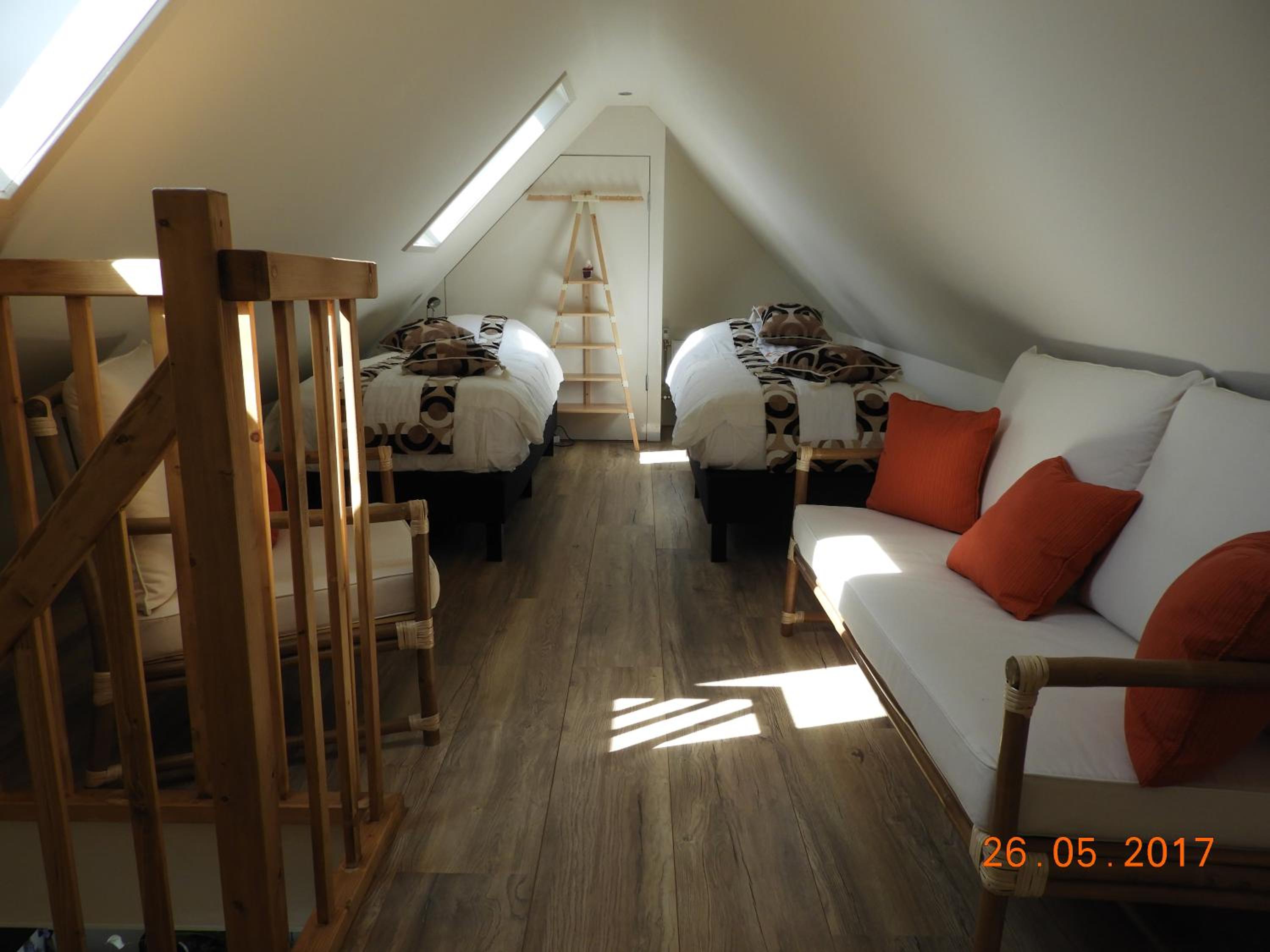 Standard Twin Room photo 2