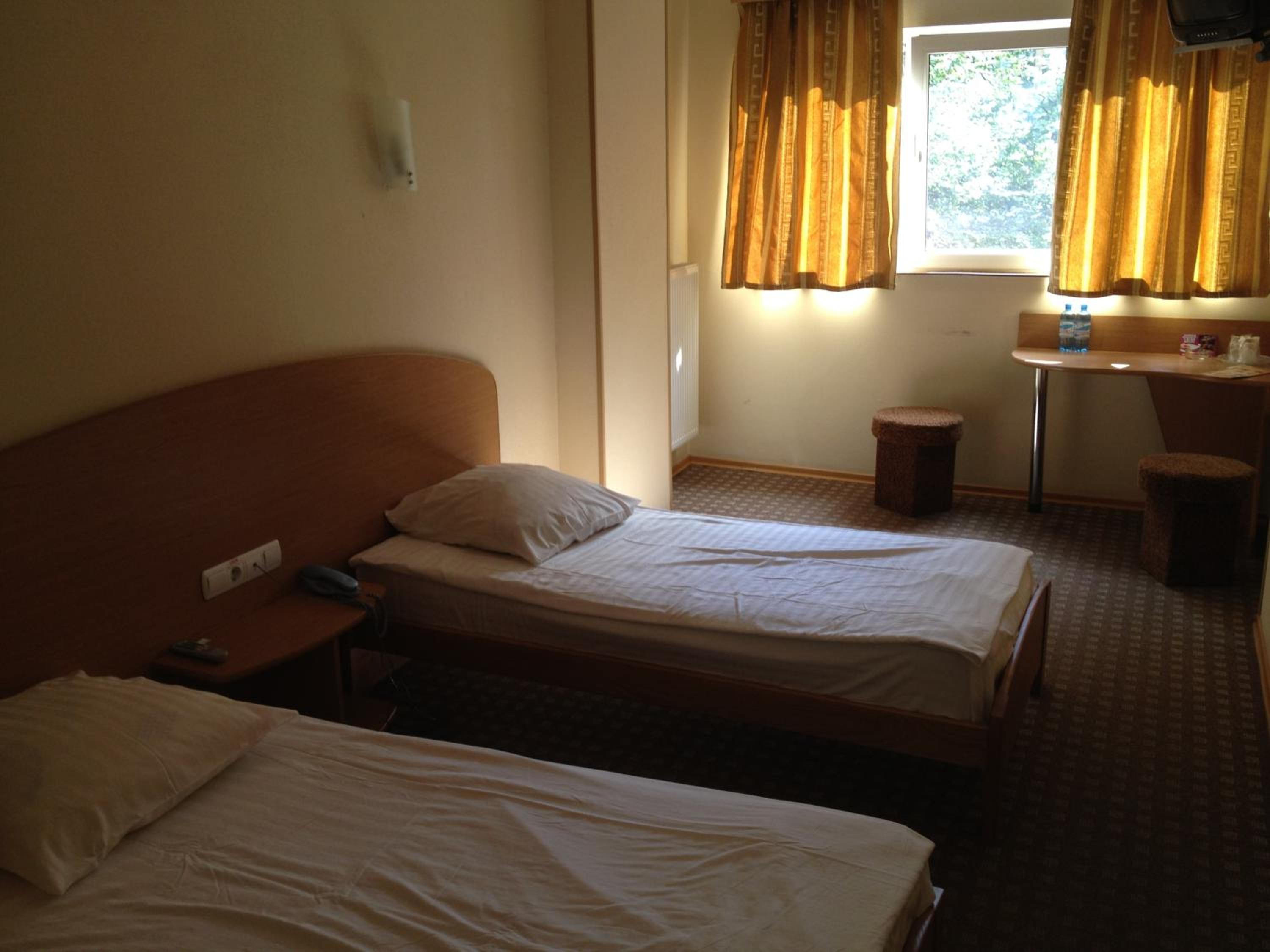 Standard Twin Room photo 2