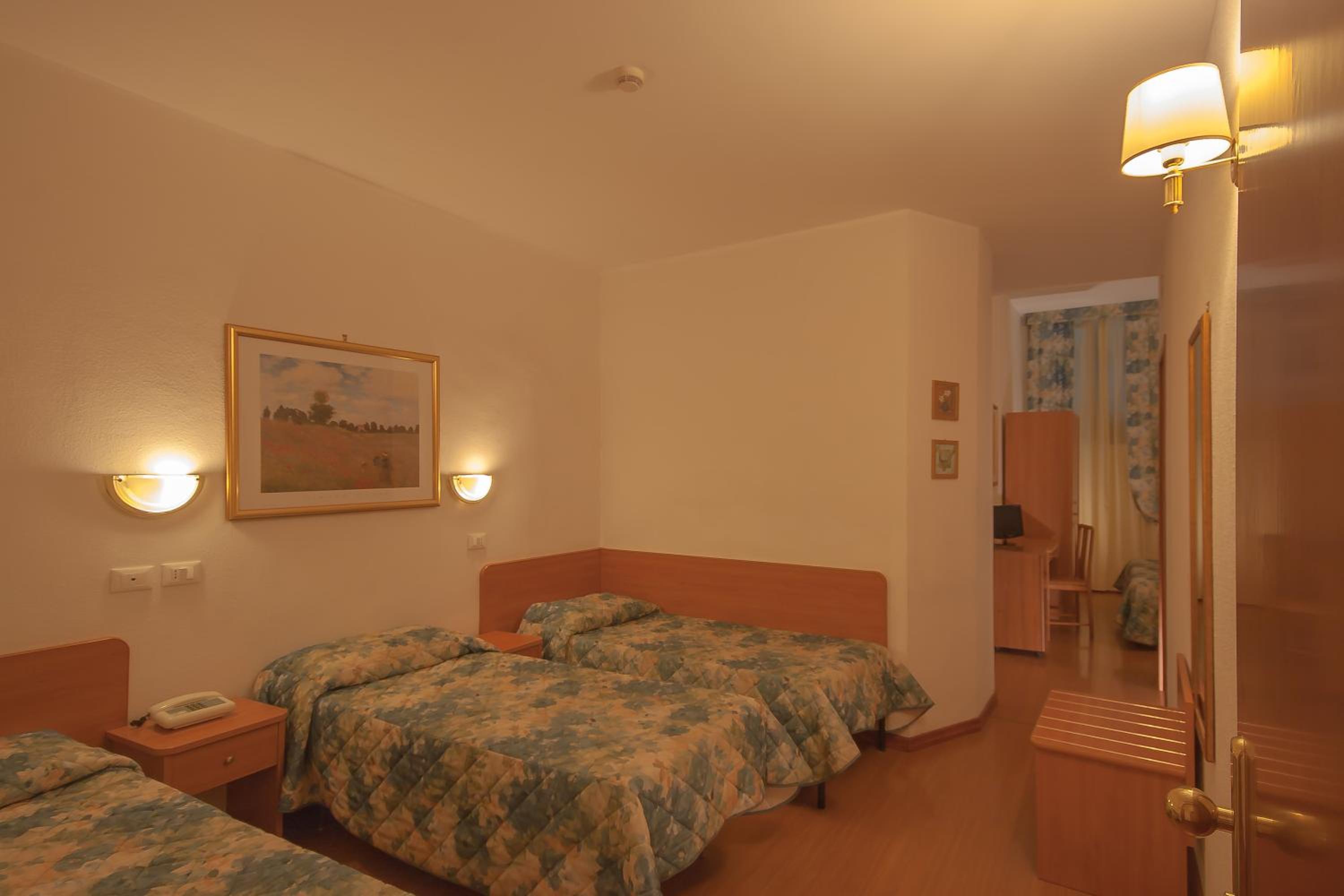 Quadruple Room photo 2