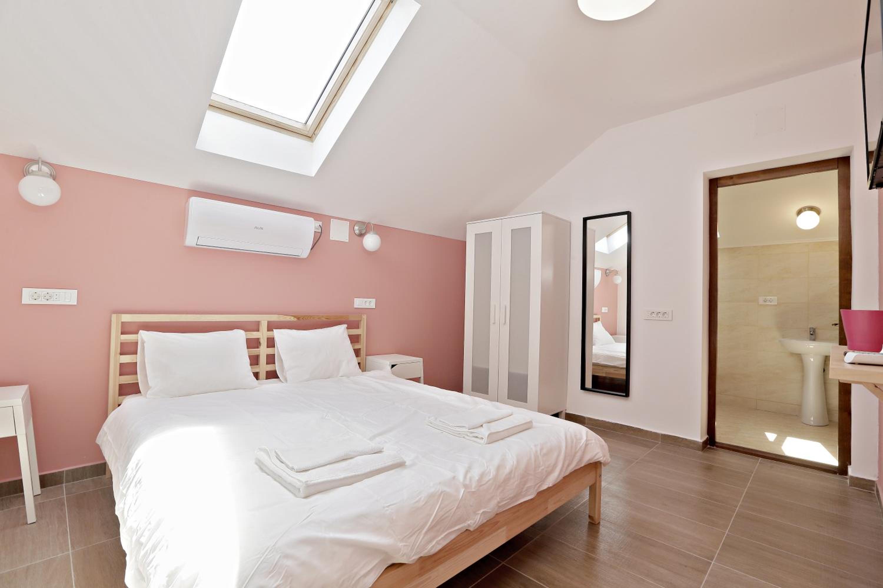 Budget Double Room photo 1