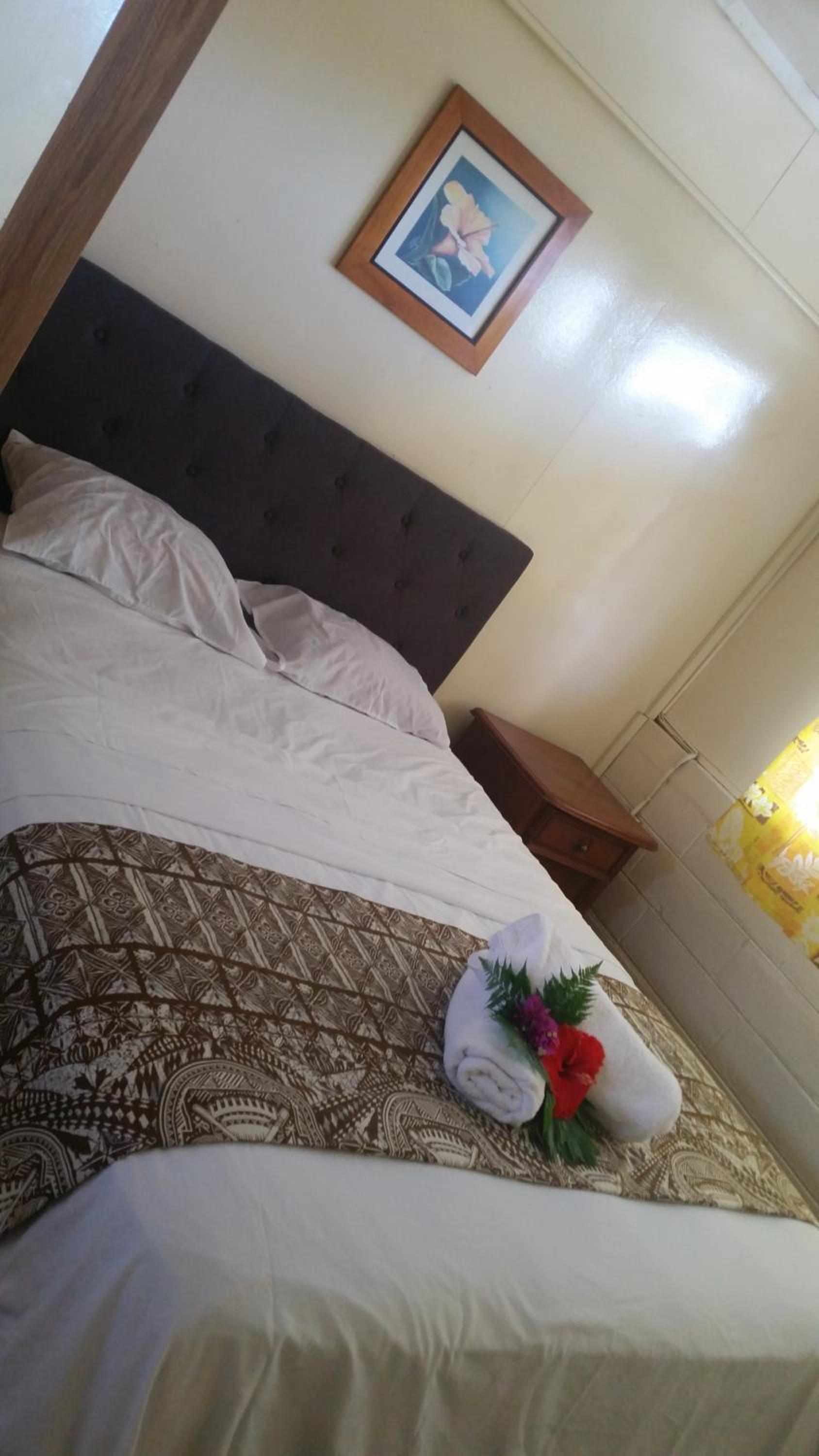 Three-Bedroom House photo 2