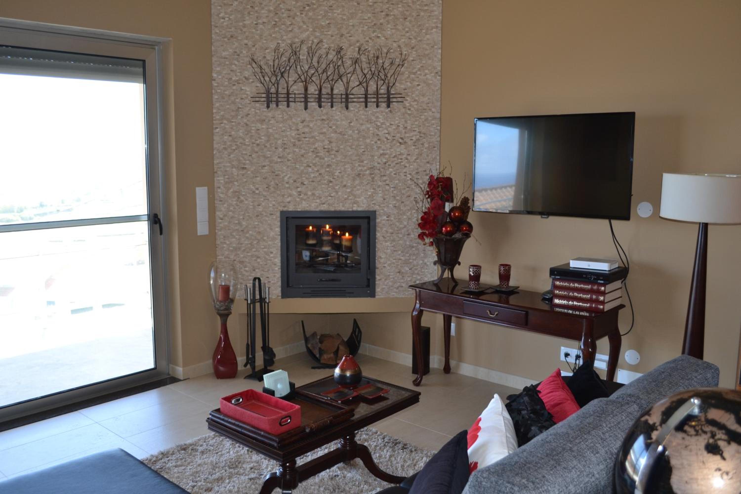 Three-Bedroom House photo 2
