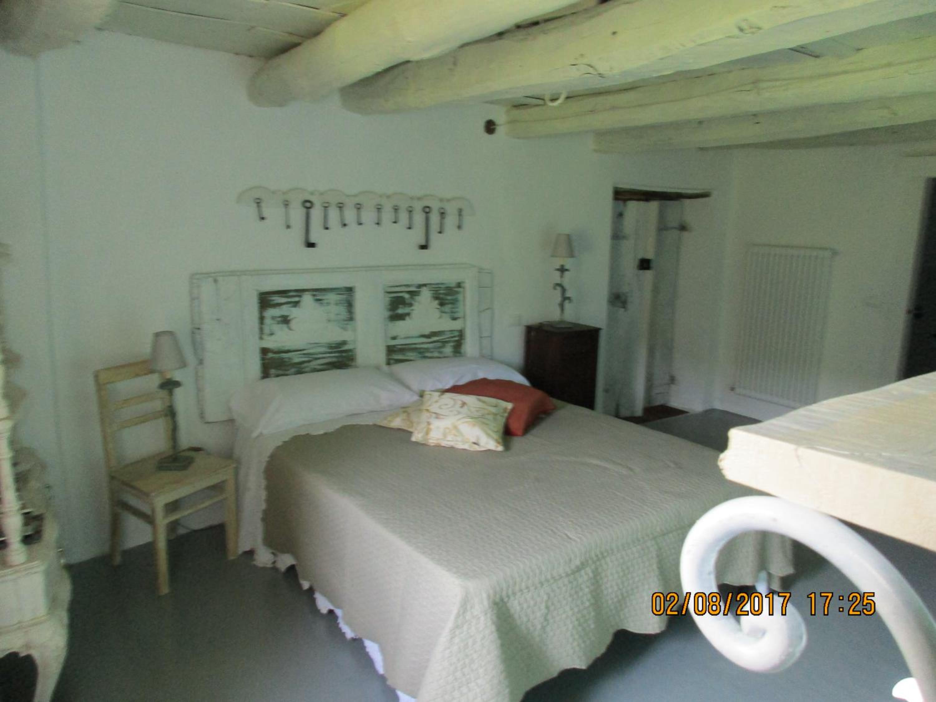 Family Room - Photo 2