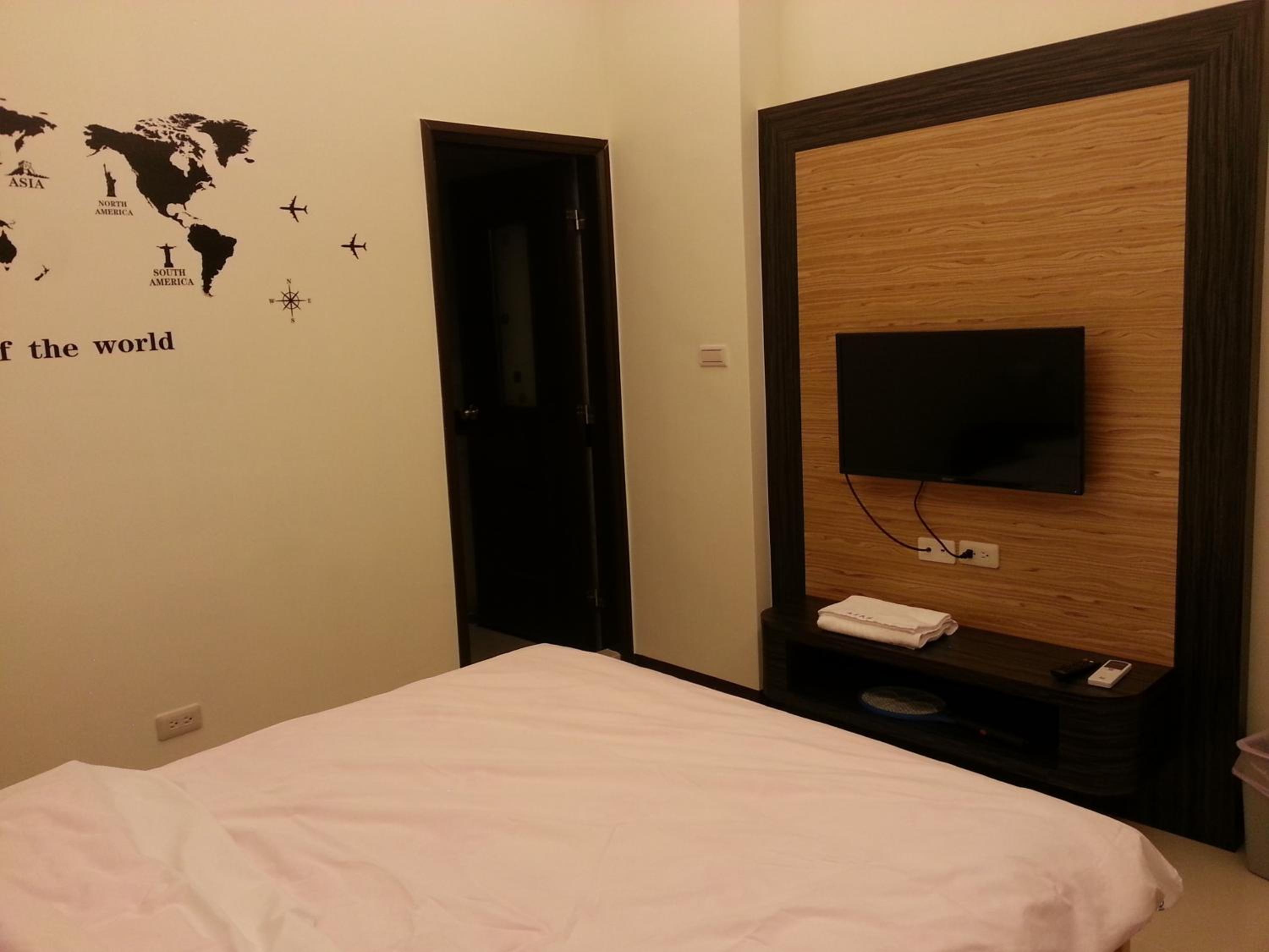 Budget Double Room photo 2