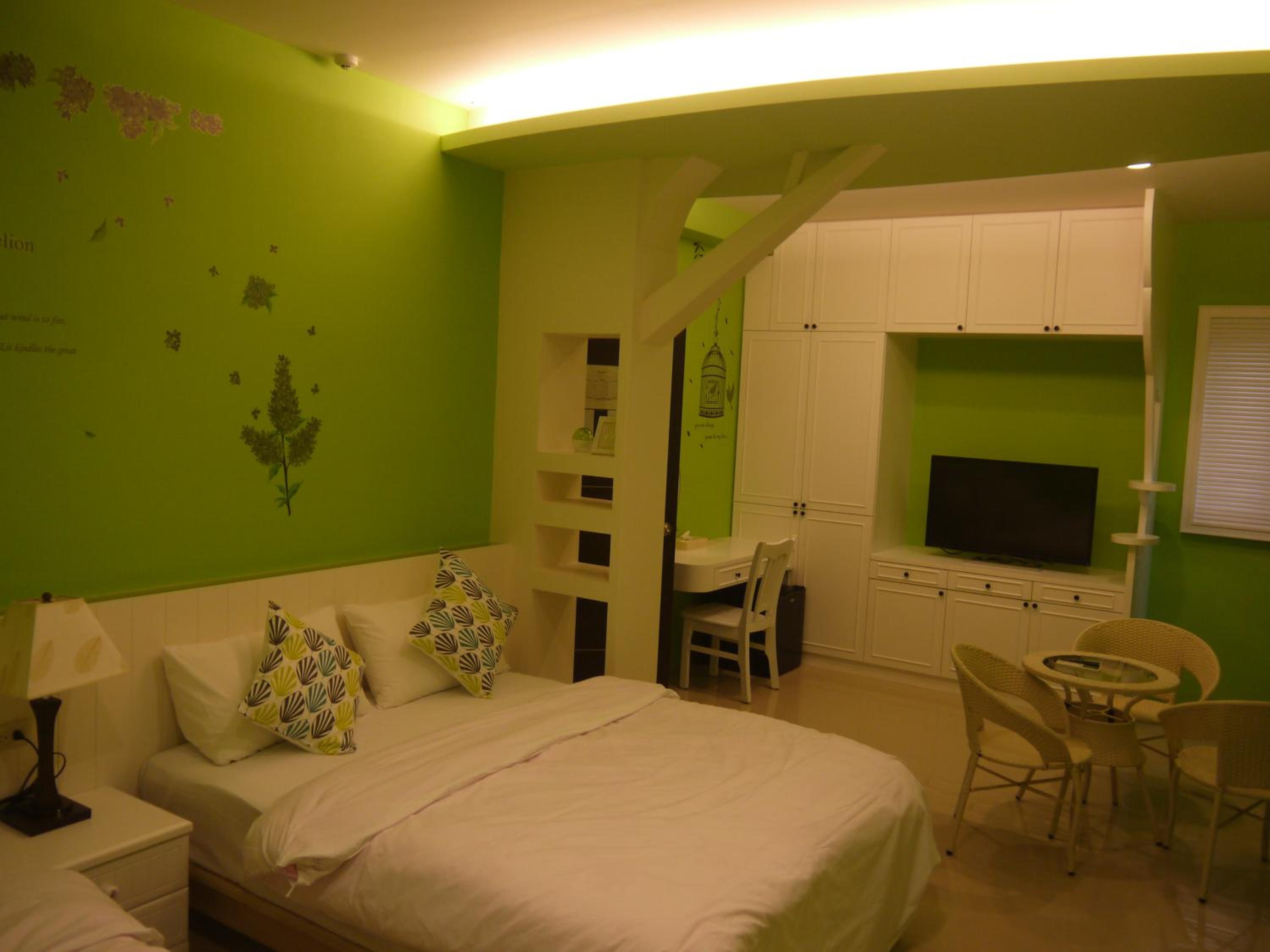 Quadruple Room with Balcony photo 3