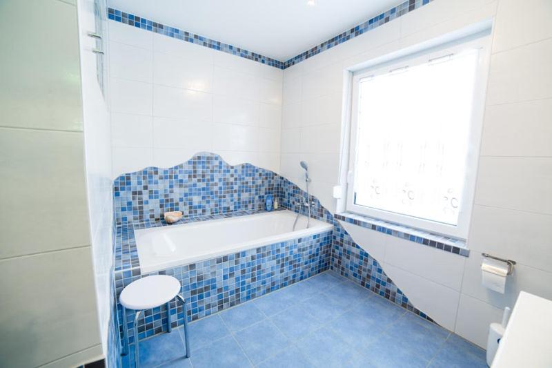 Three-Bedroom Apartment photo 3