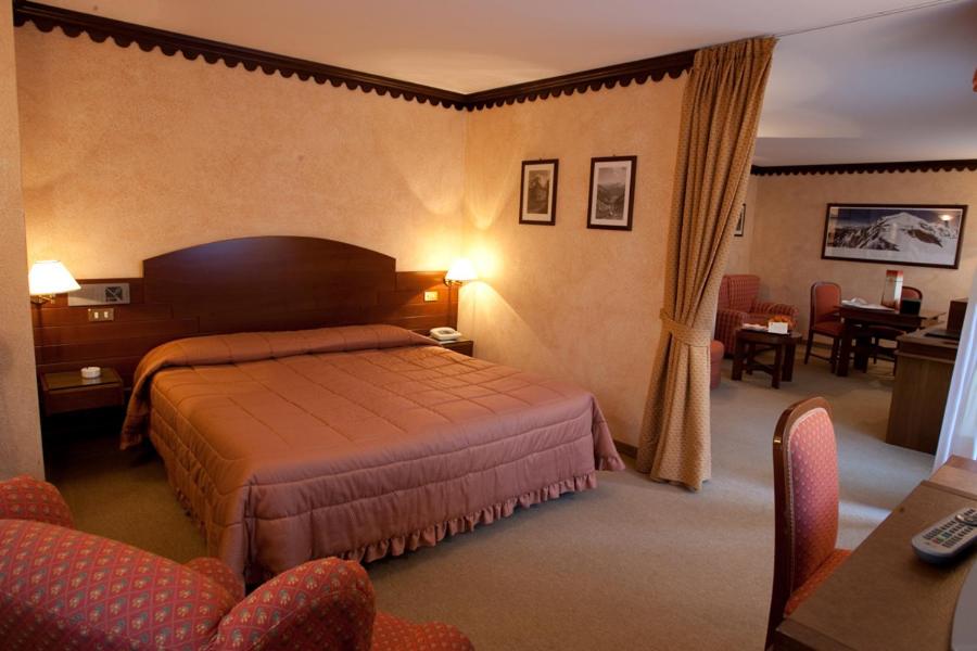 Suite - Photo 2