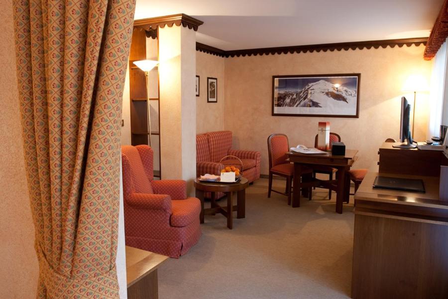 Suite - Photo 3