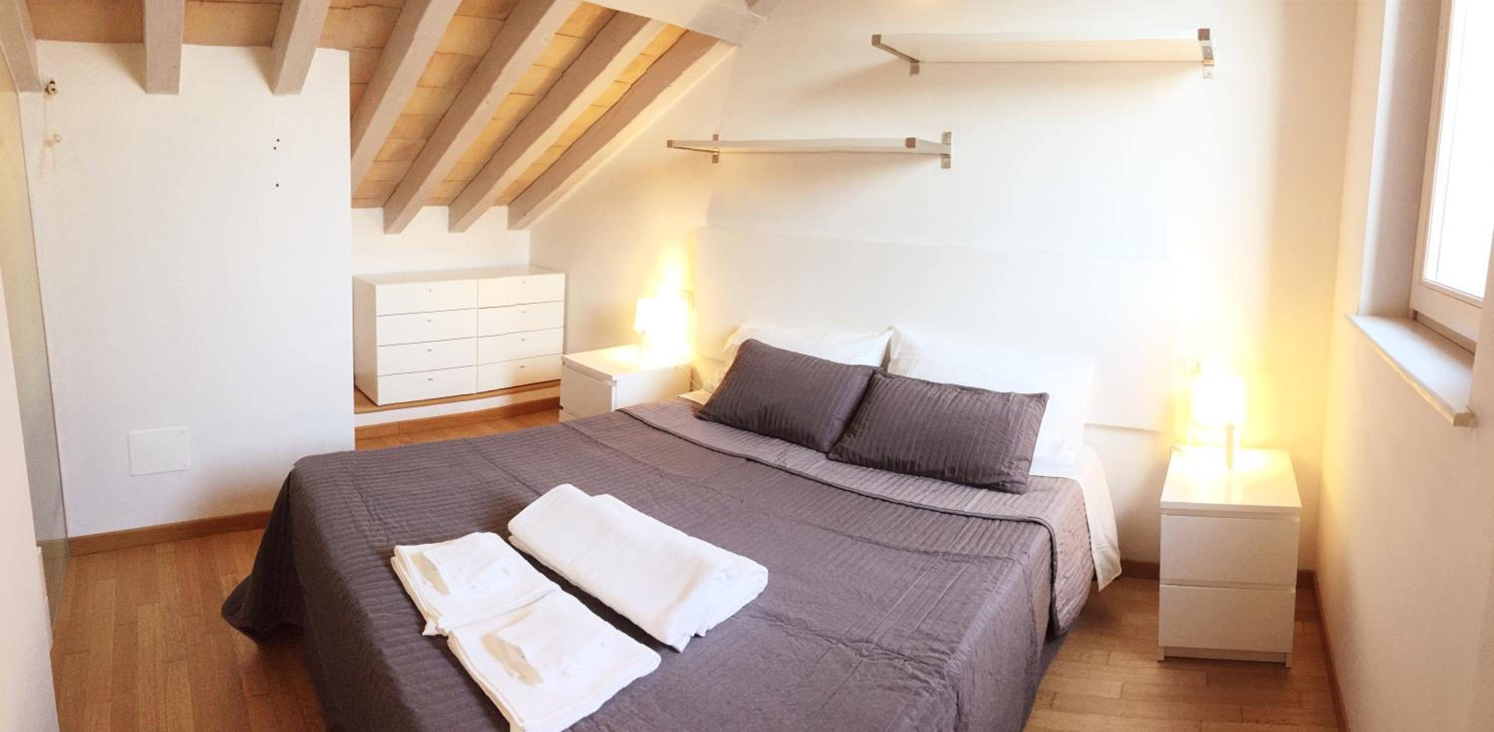 One-Bedroom Apartment - Split Level - Via Ferdinando Maestri 13 photo 1