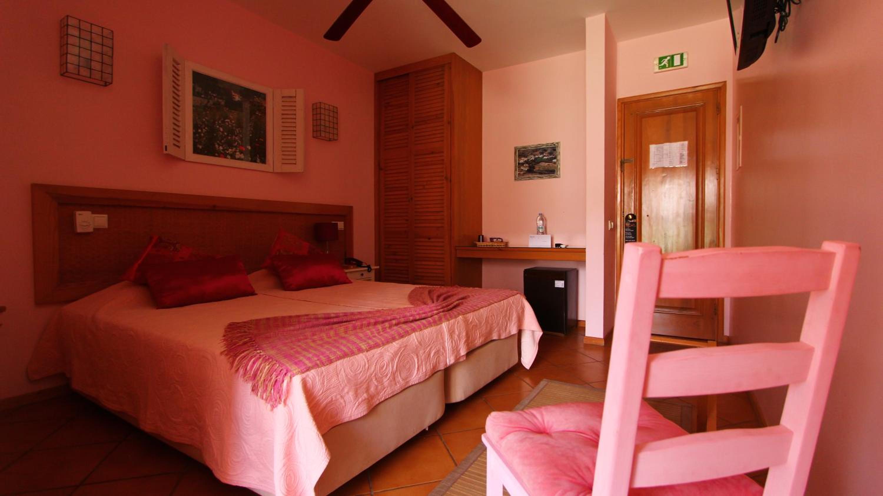 Double or Twin Room photo 3