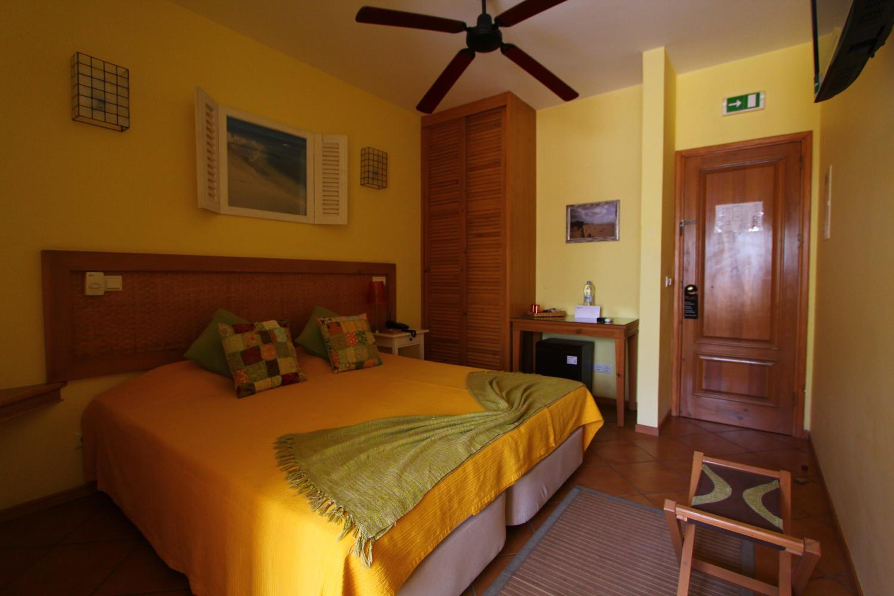 Double or Twin Room photo 3