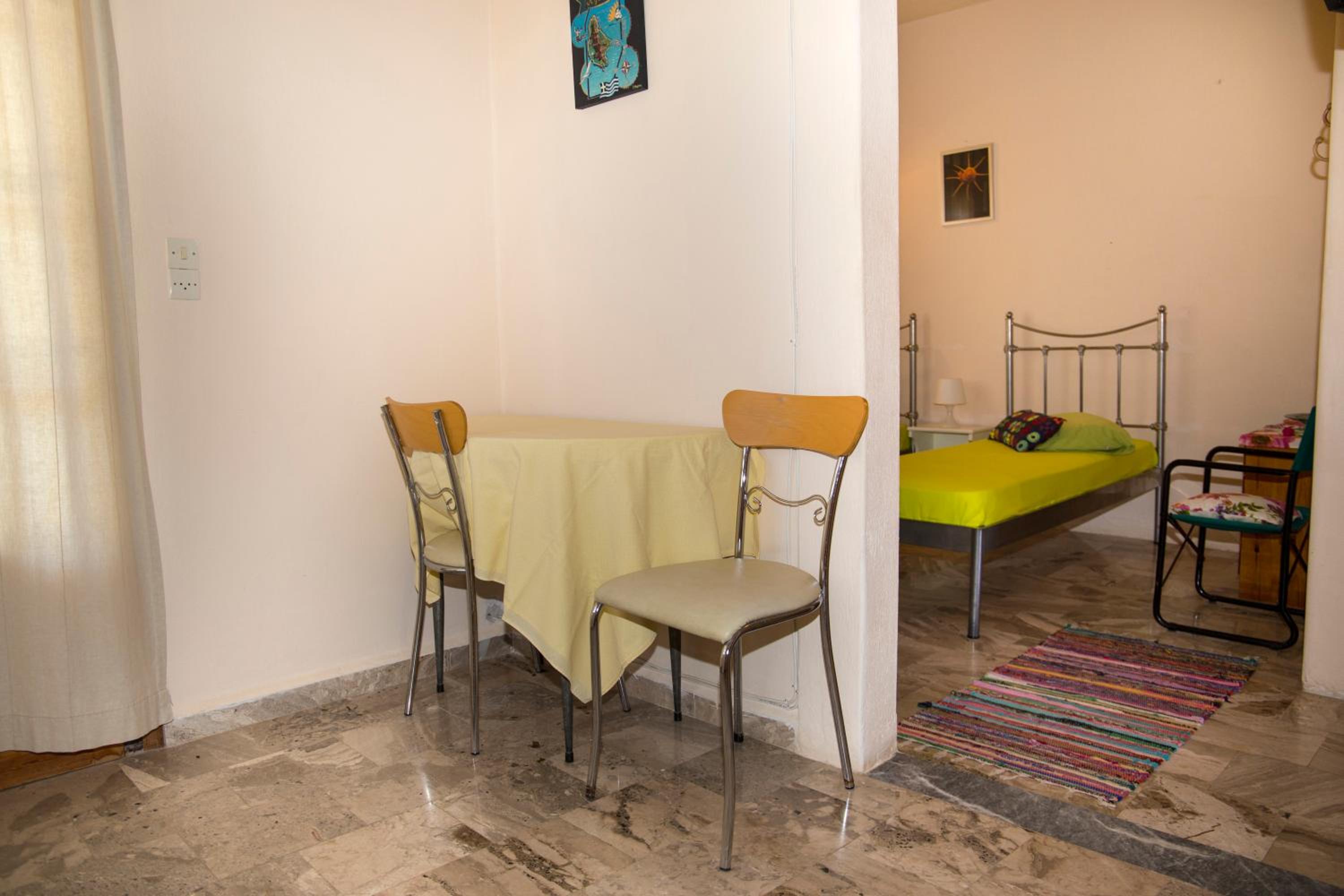 Studio with Balcony photo 2