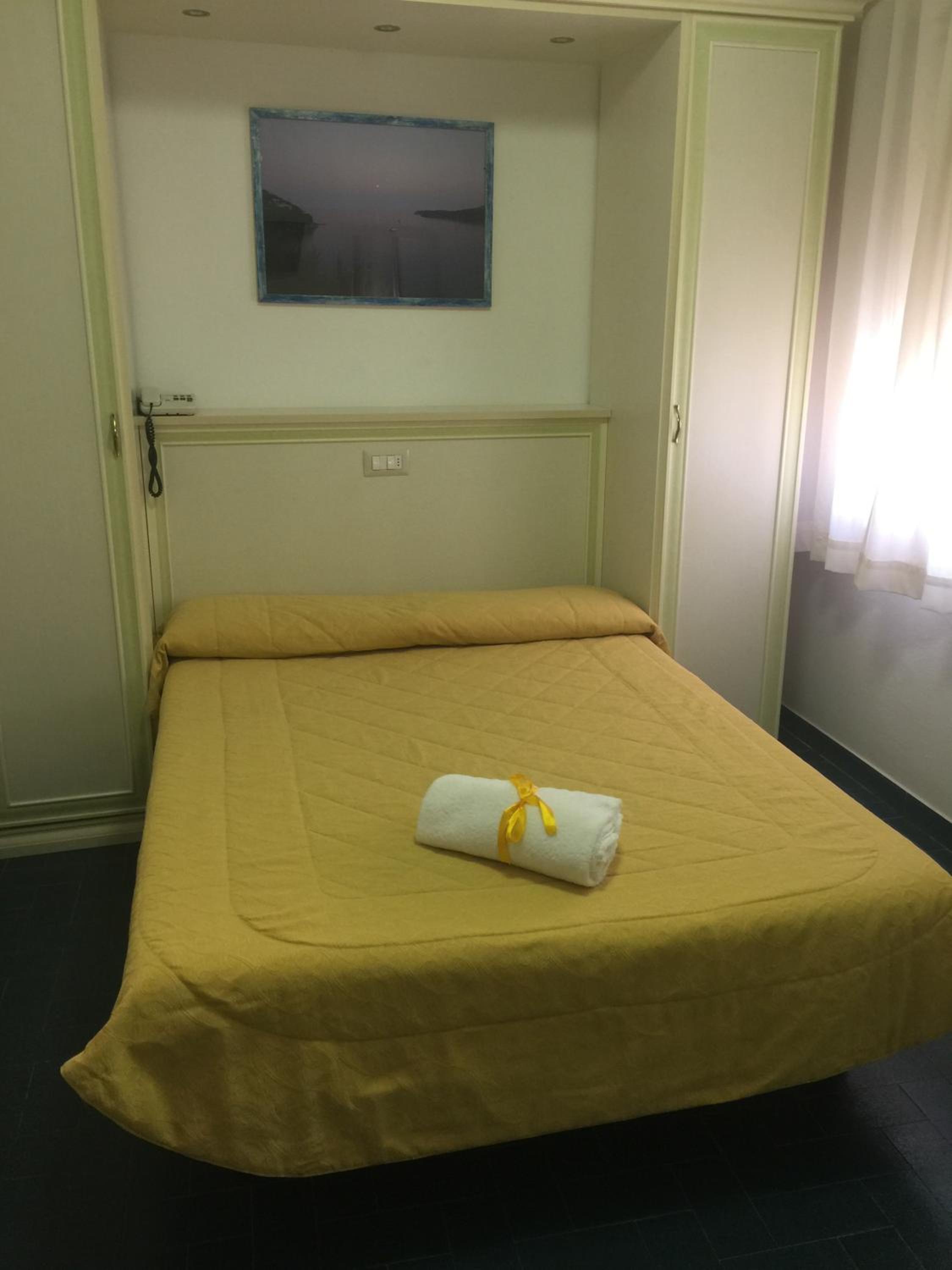 Single Room photo 1