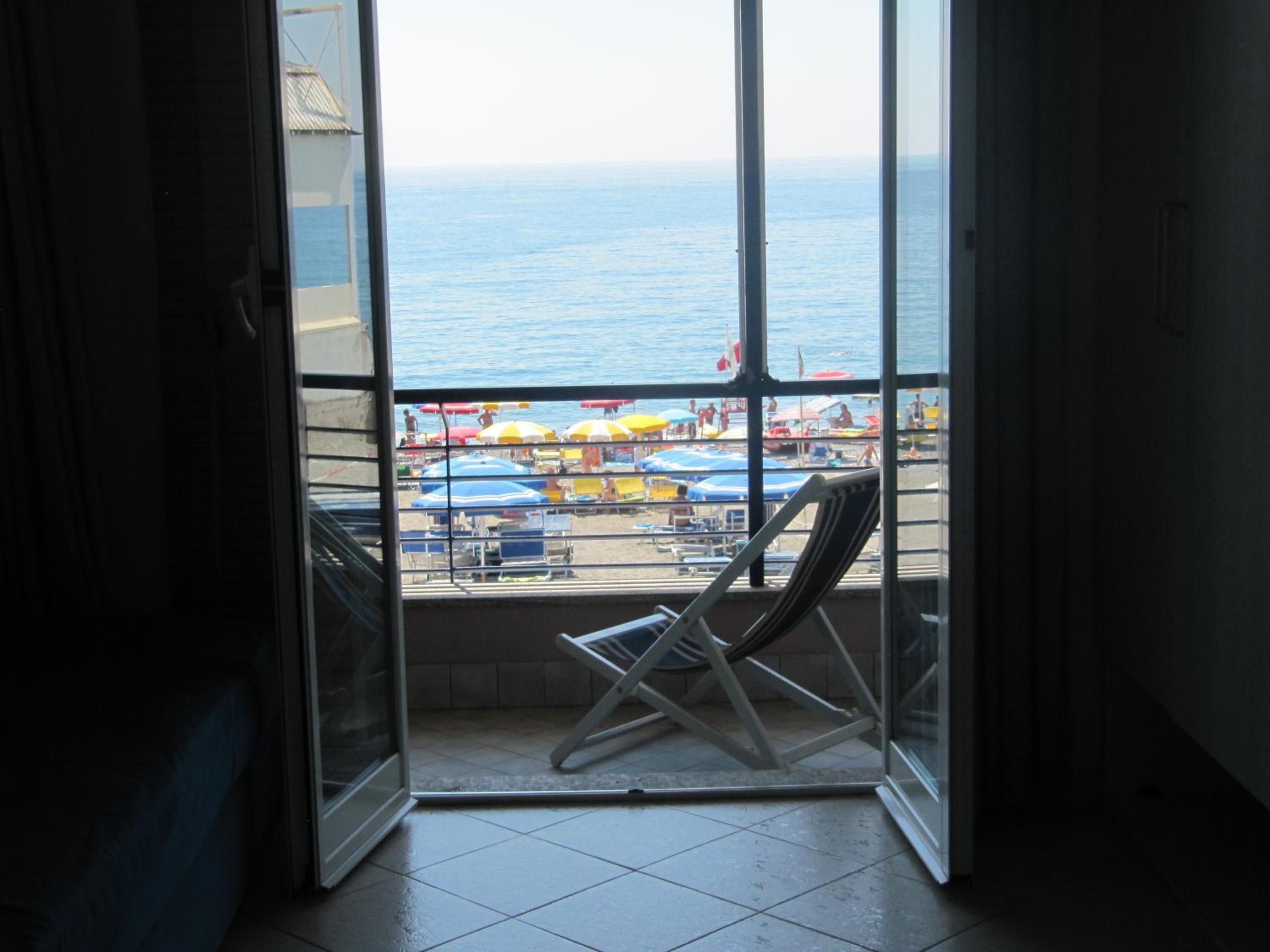 Single Room with Balcony and Sea View photo 2