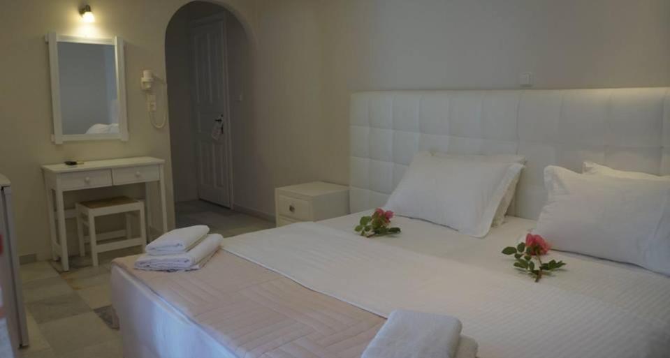 Double or Twin Room photo 3