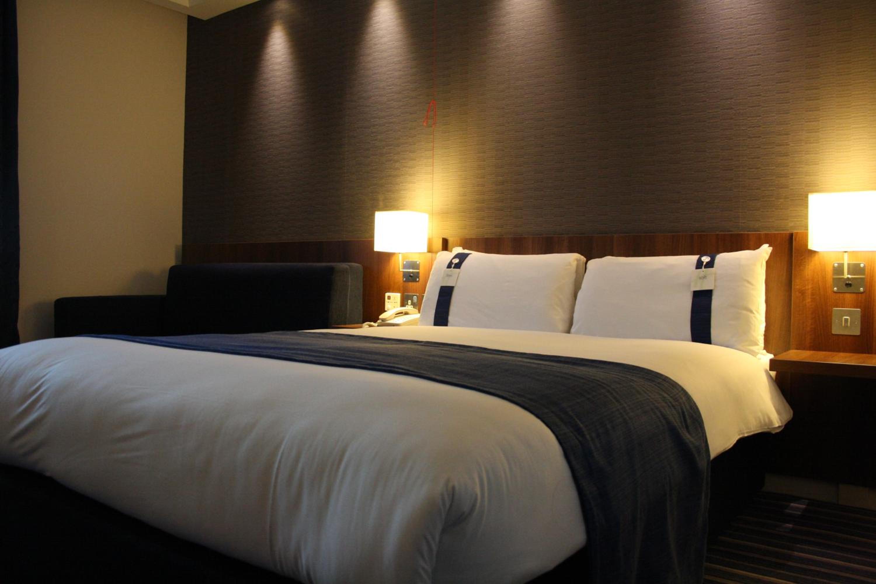 Double Room with Free Hot Breakfast - Accessible