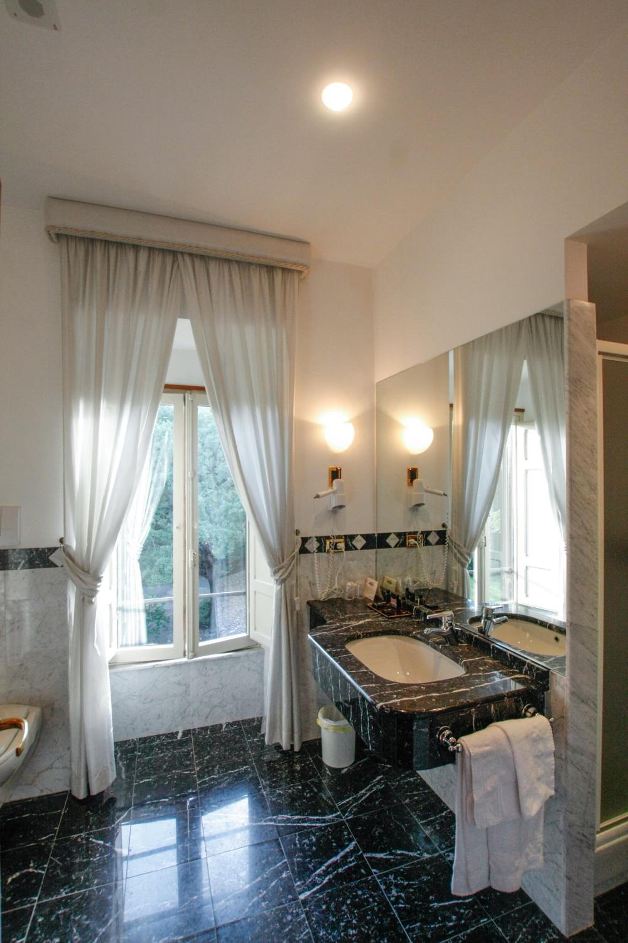 Presidential Suite photo 2
