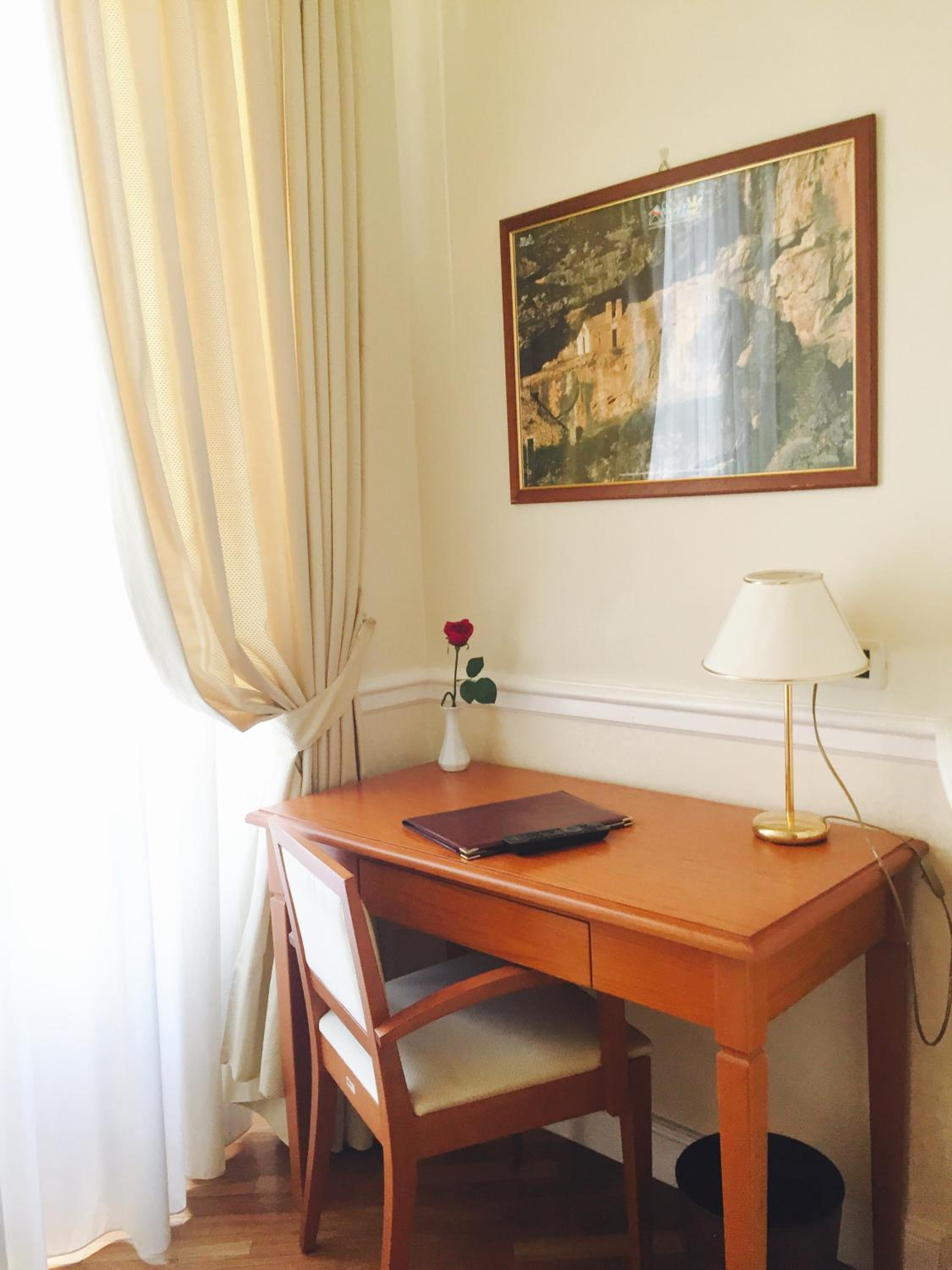 Standard Double or Twin Room photo 2