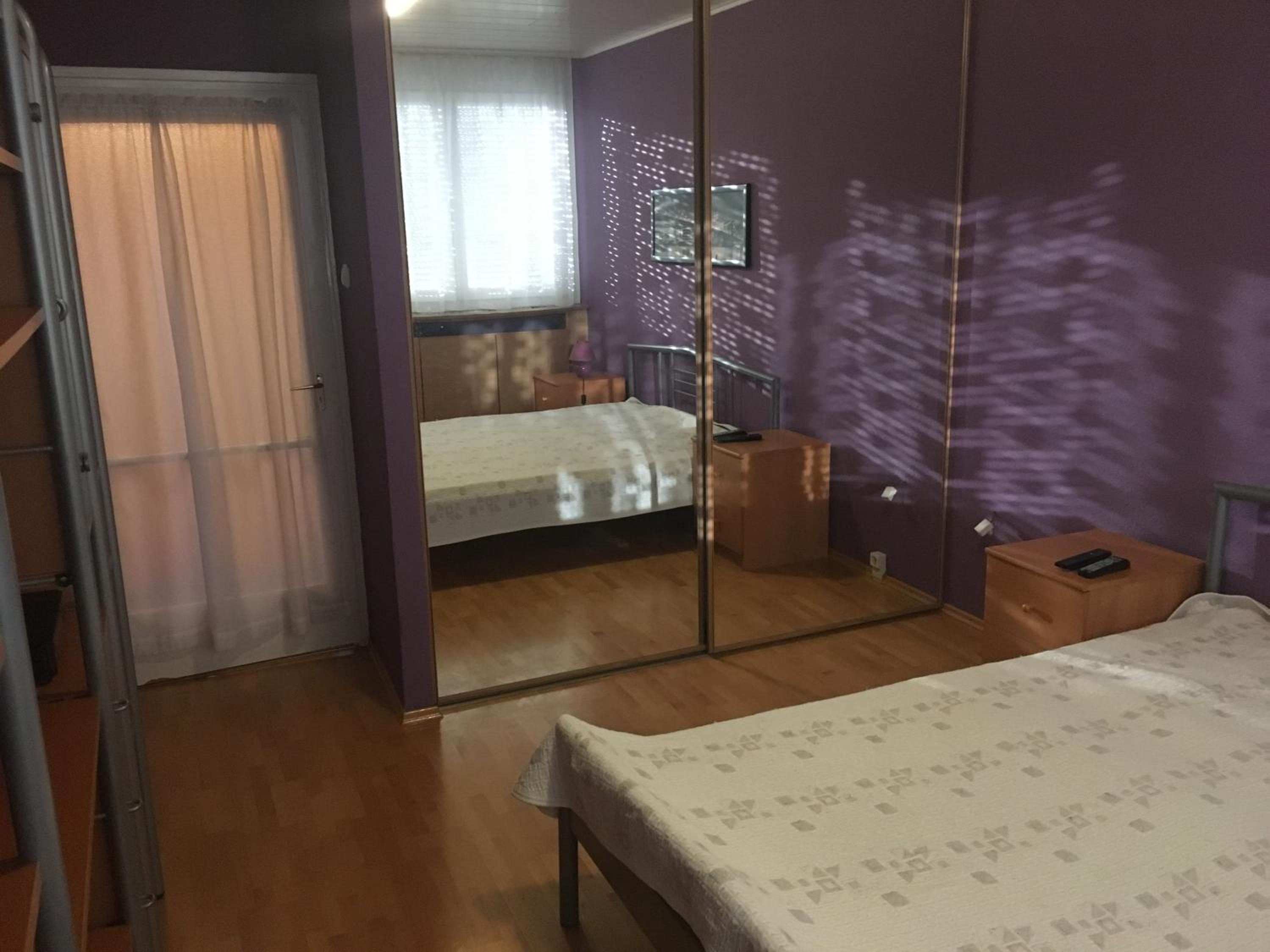 Apartment with Balcony photo 3