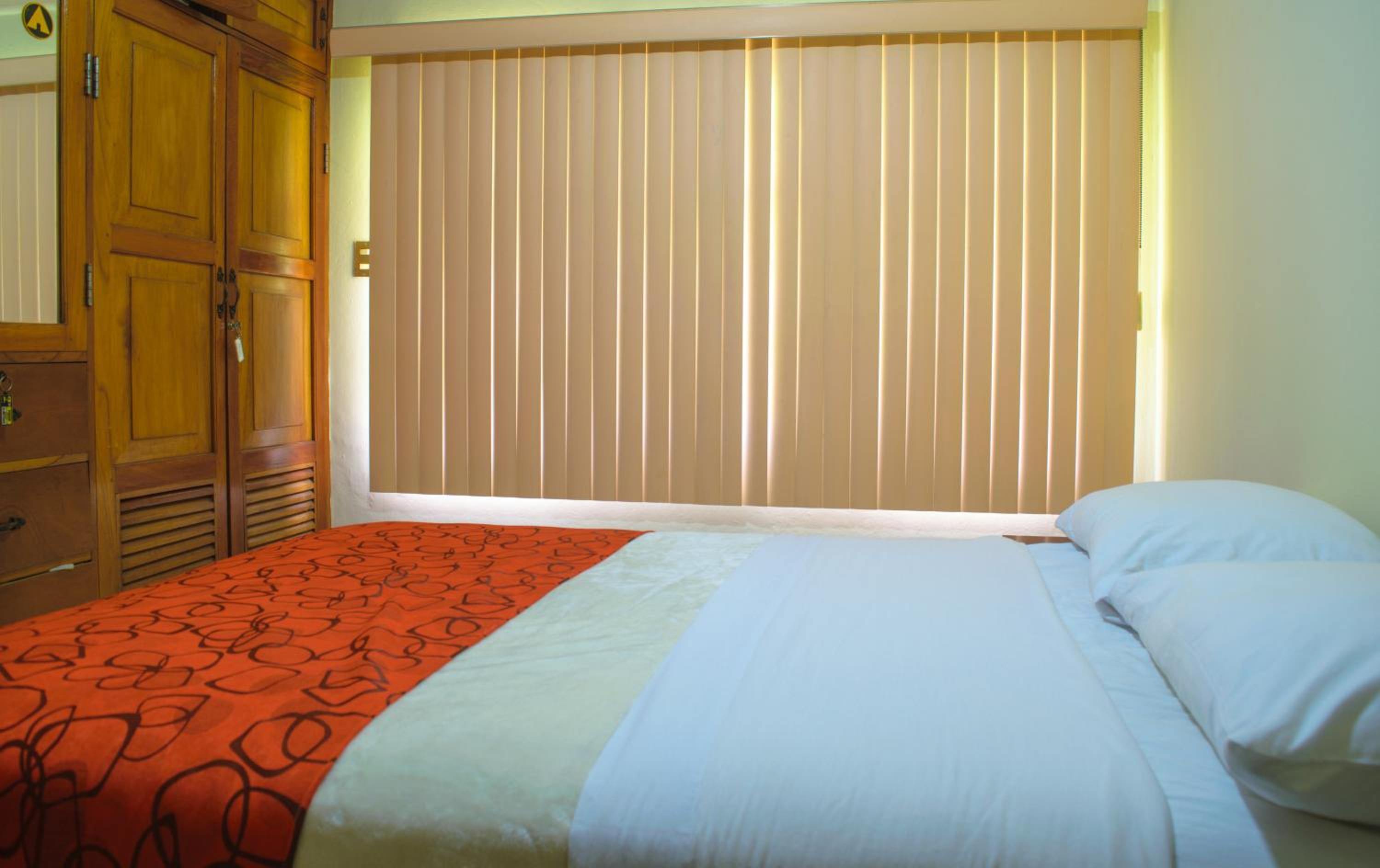 Standard Double Room with Shared Bathroom